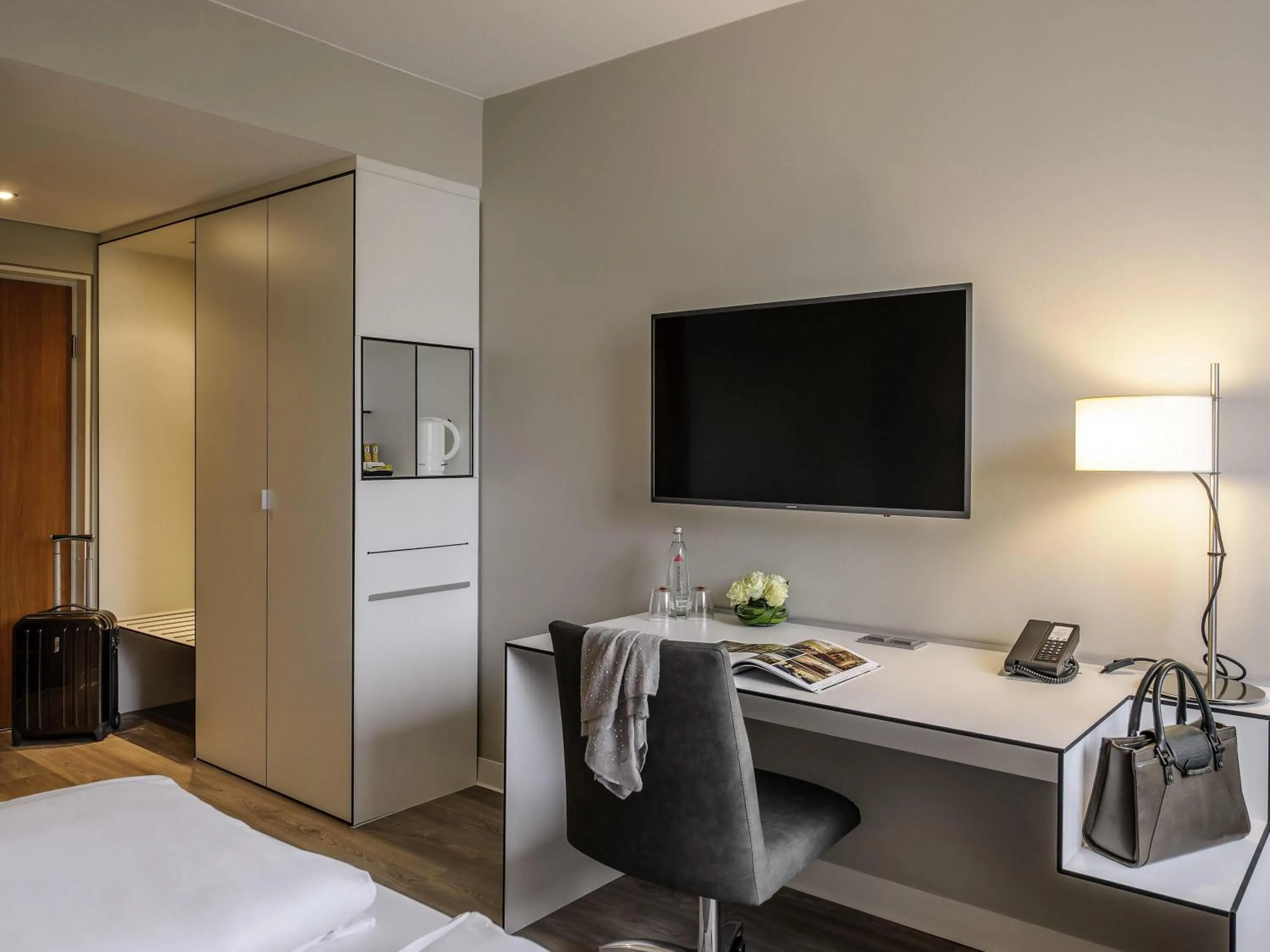 Bedroom, Bed in Congress Hotel Mercure Nürnberg an der Messe