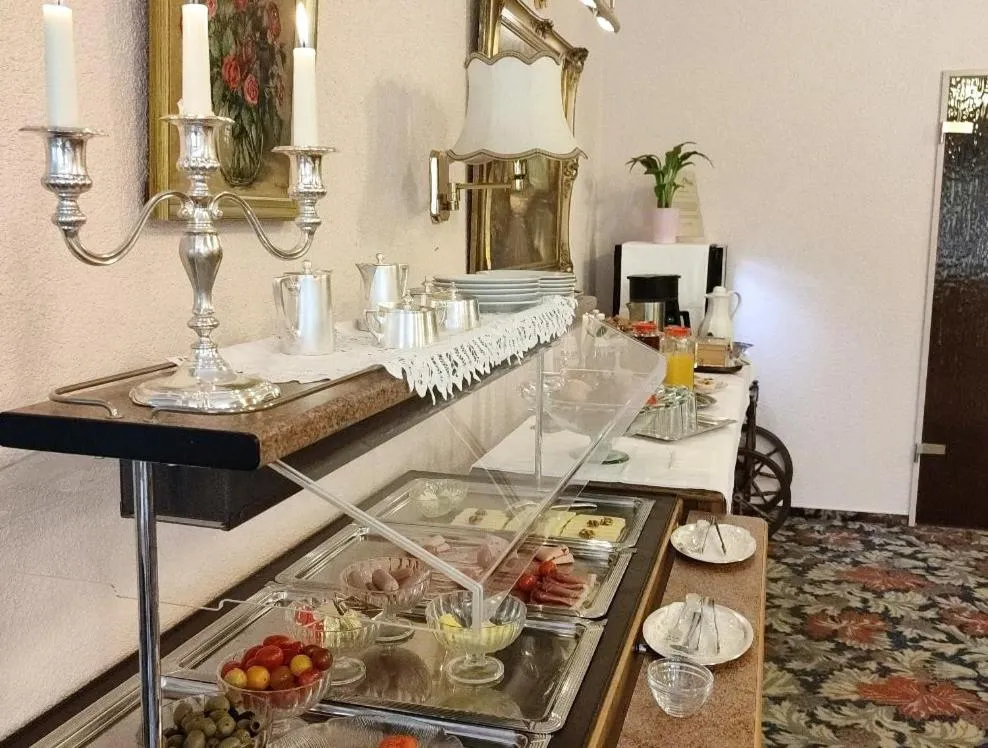 Breakfast in Hotel Harzer am Kurpark