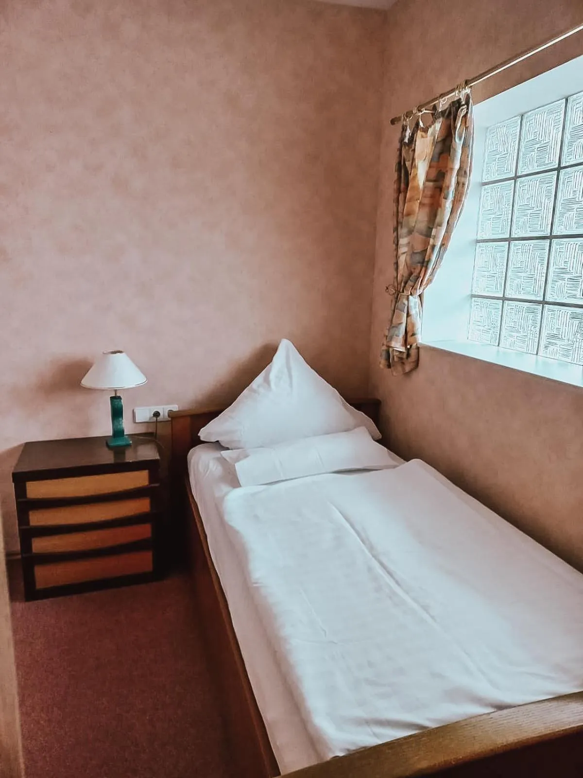 Bed in Hotel Harzer am Kurpark