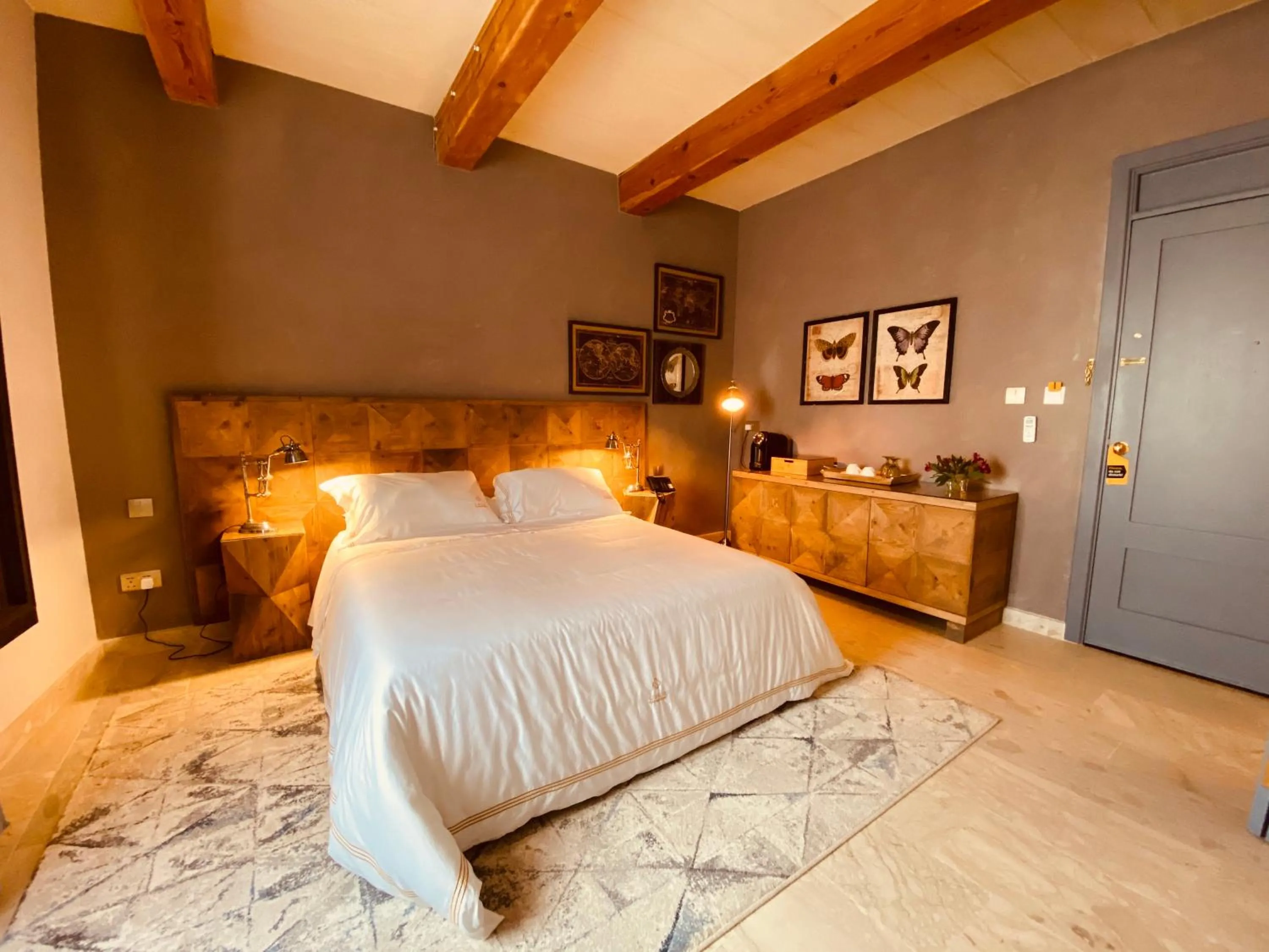 Bedroom, Bed in Lulu Boutique Hotel