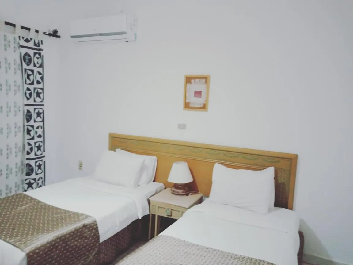 Bed in Green Leaves Hotel