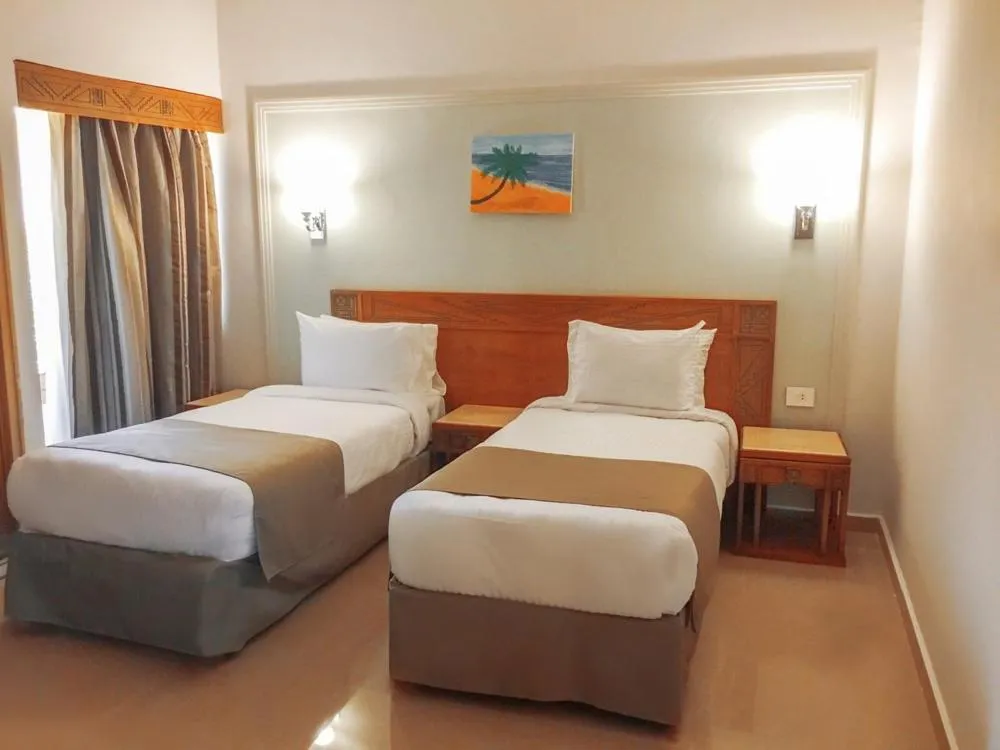 Bedroom in Green Leaves Hotel