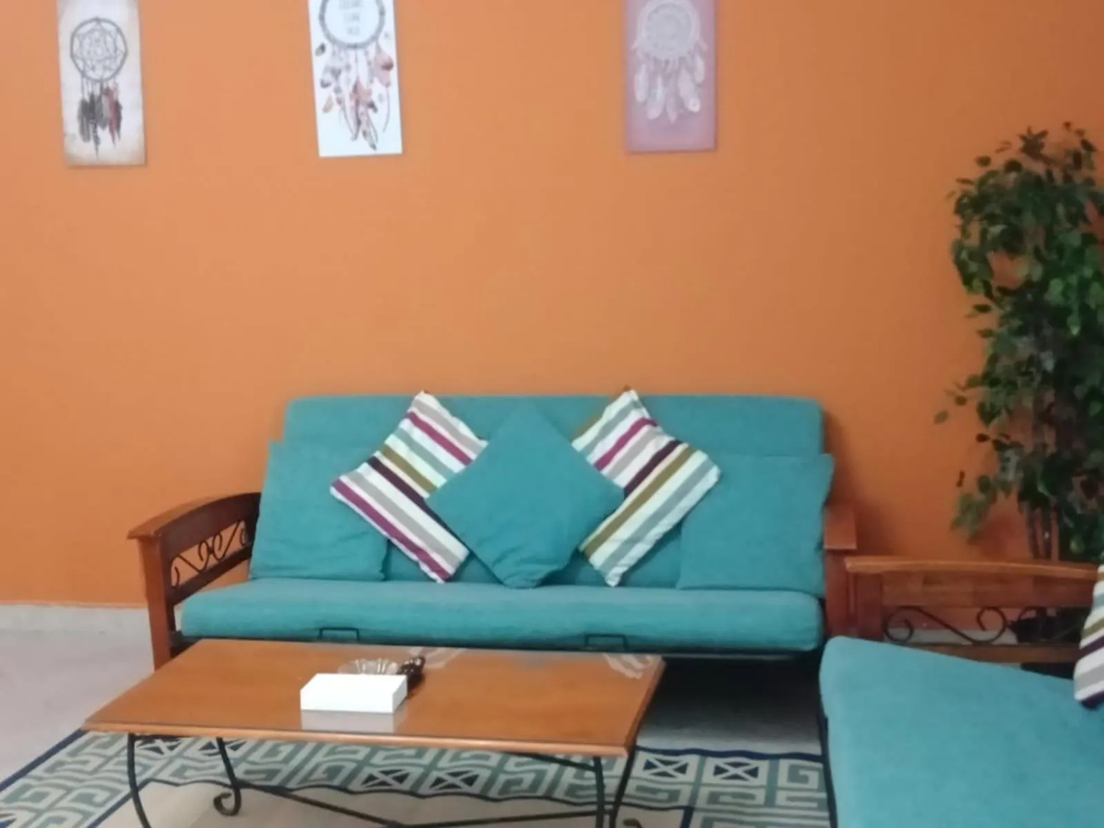 Living room in Green Leaves Hotel