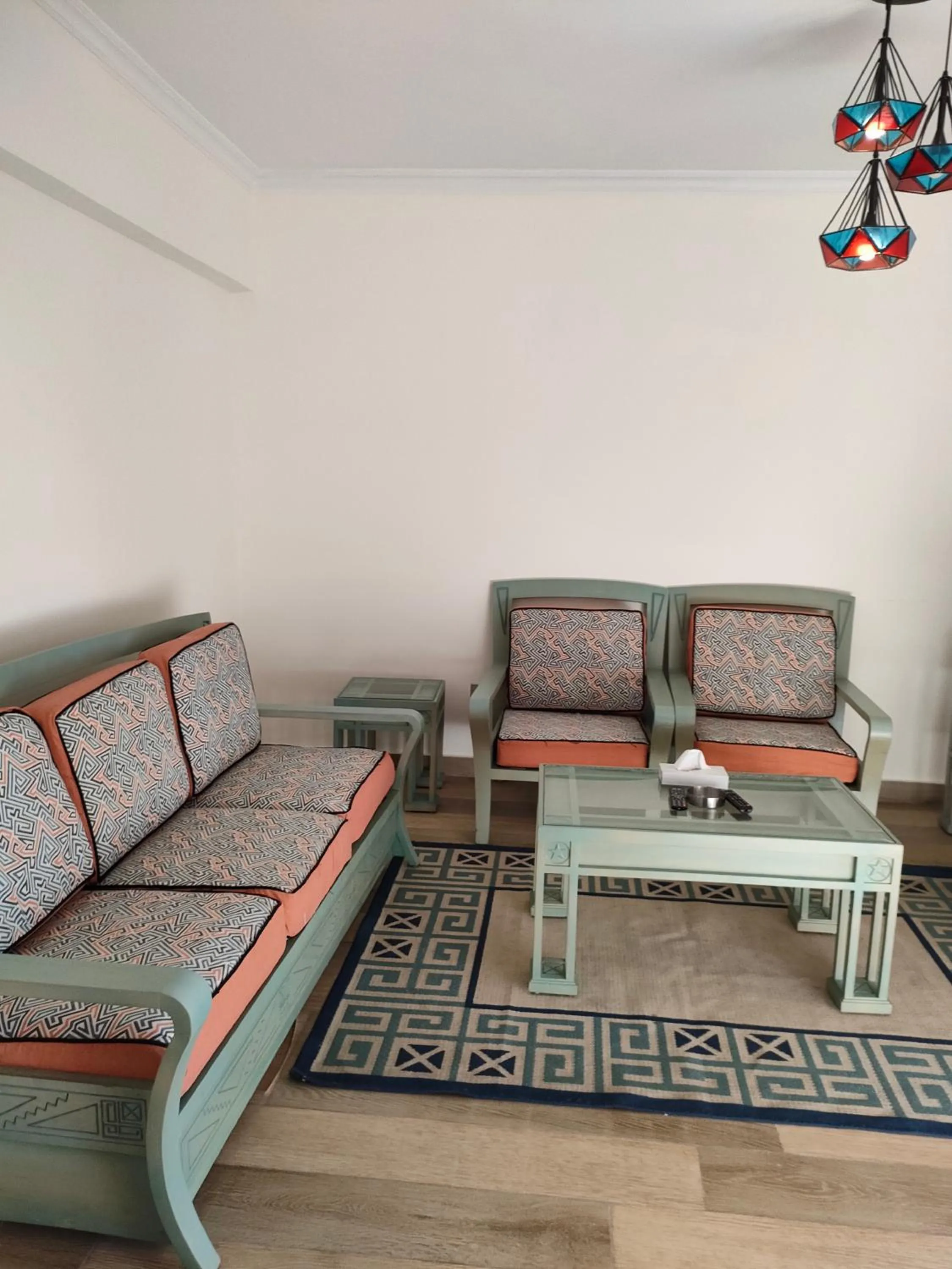 Living room in Green Leaves Hotel