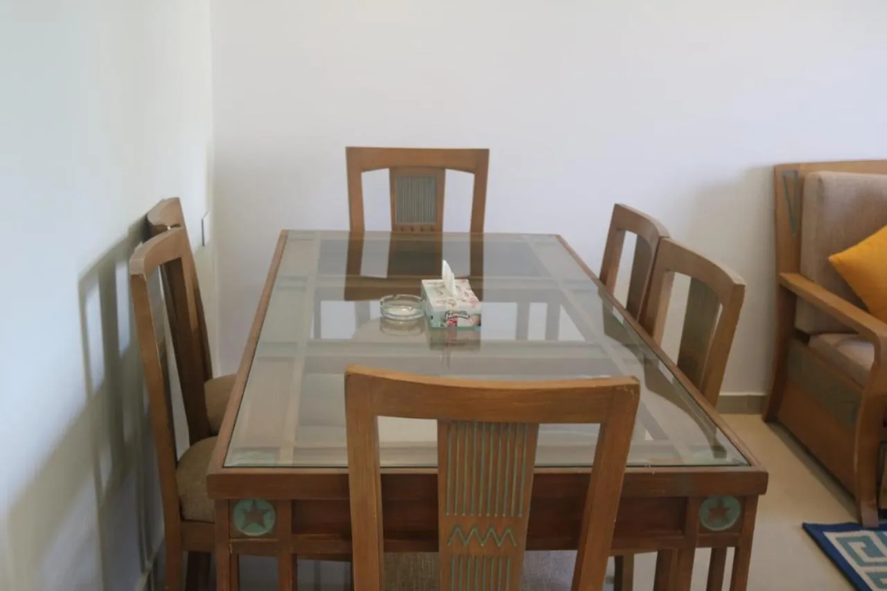 Dining area in Green Leaves Hotel