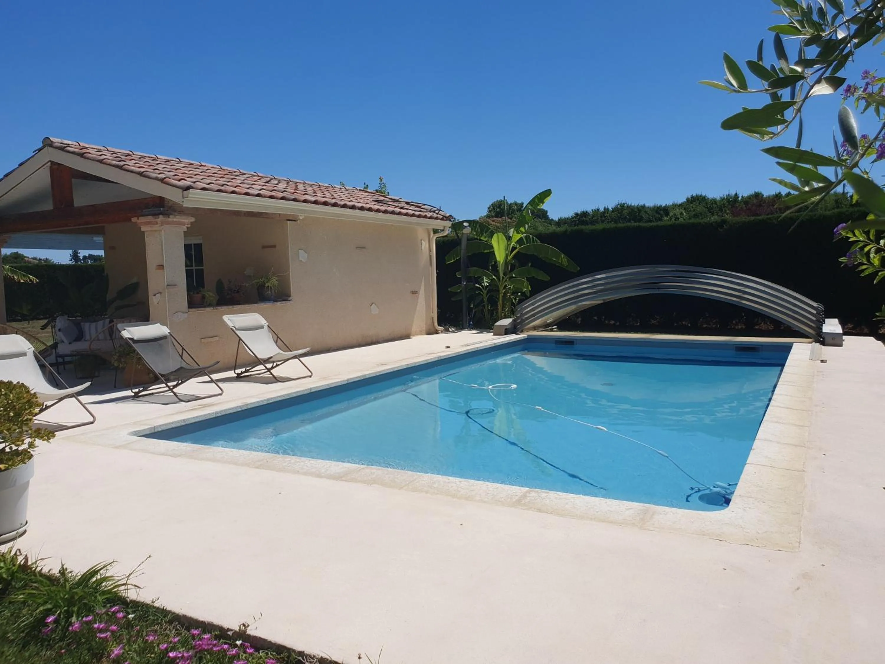Swimming pool in L'OUSTAL D'ADELE proche Canal du Midi et Moissac