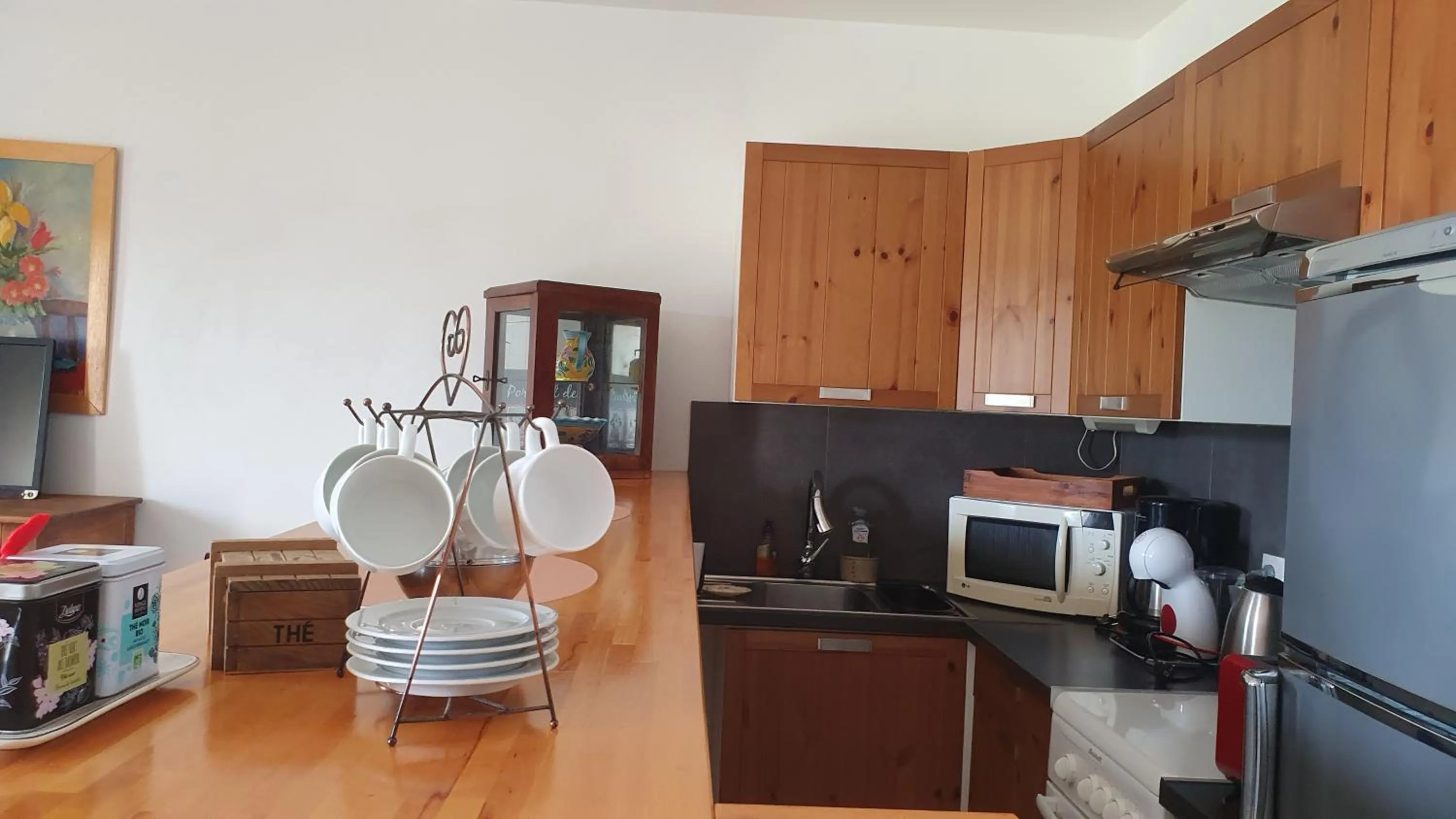 kitchen in L'OUSTAL D'ADELE proche Canal du Midi et Moissac