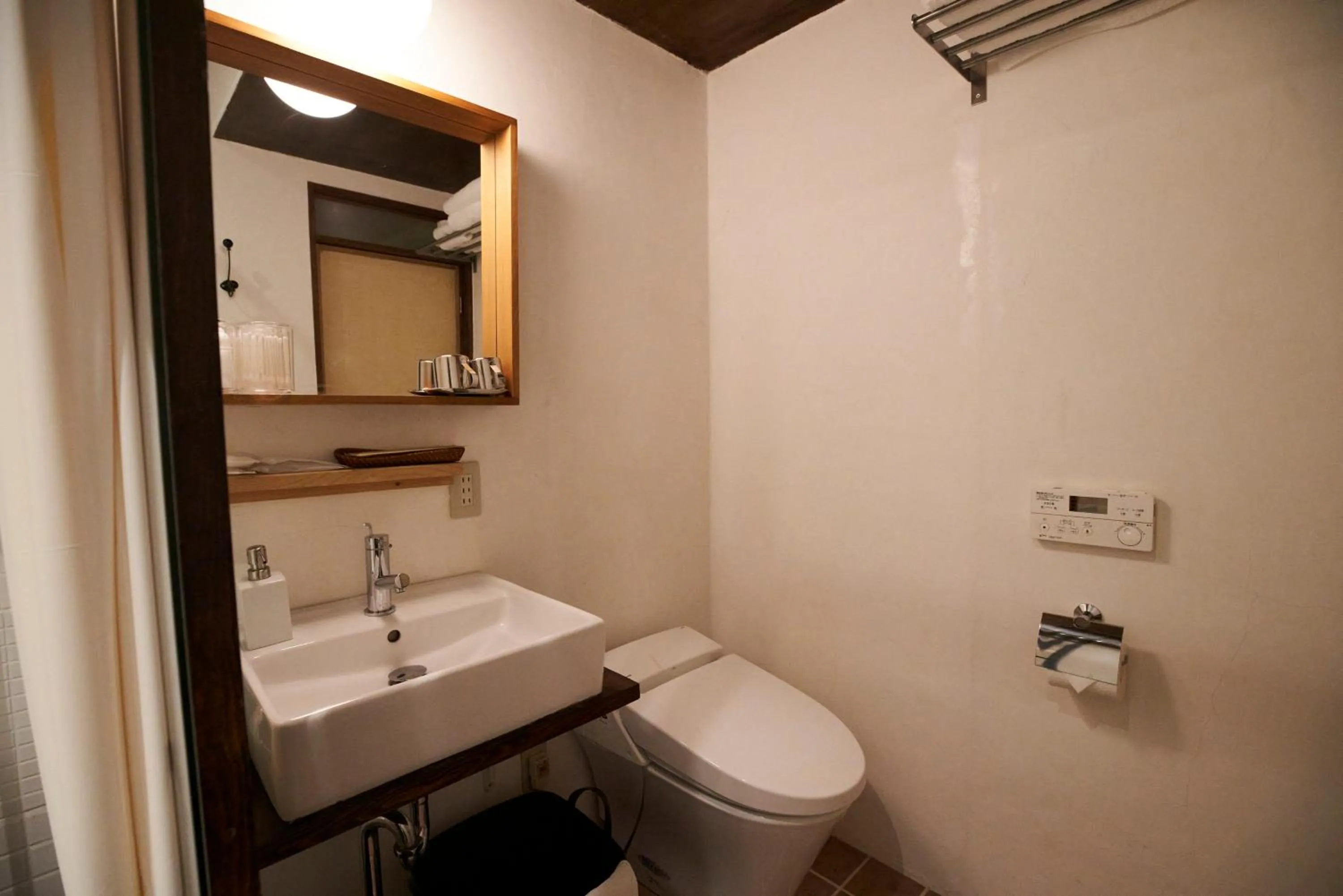 Bathroom in HOTEL Clam Chowder