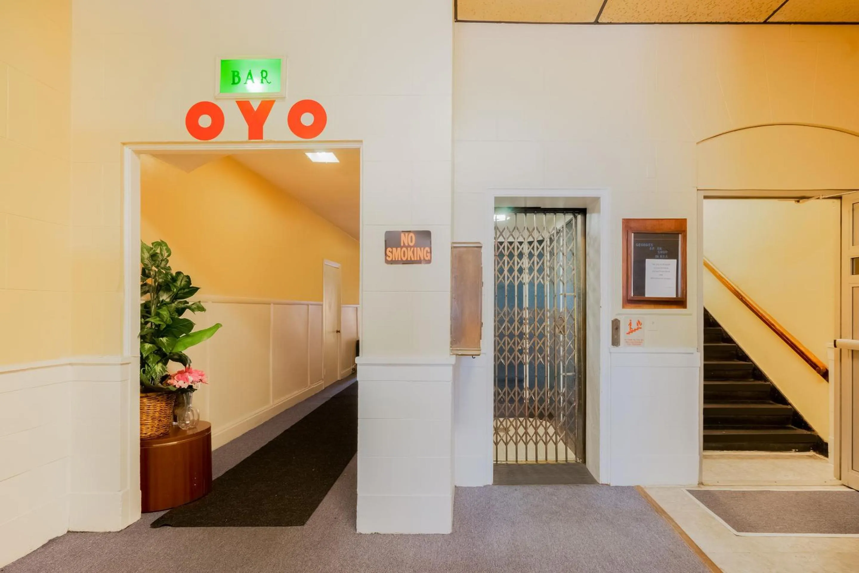 Lobby or reception in OYO Hotel Bradford Main St PA