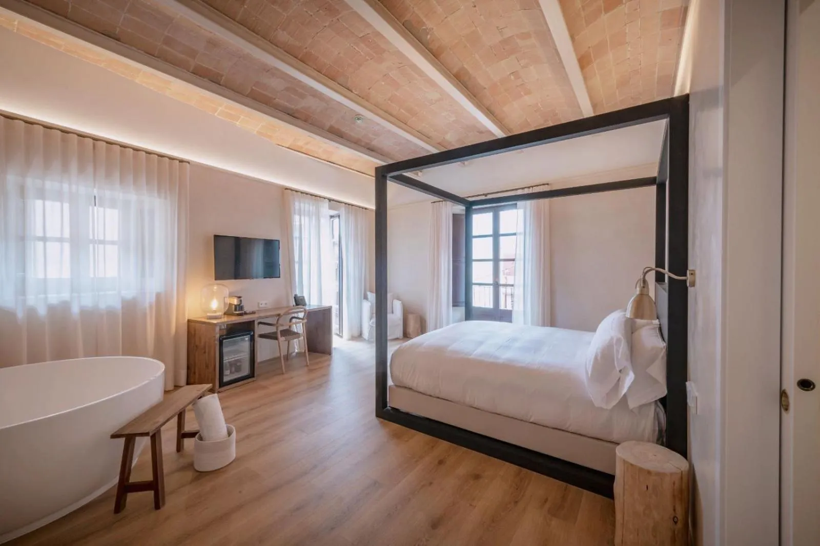 Bedroom, Bed in Hotel Palau Macelli & Spa