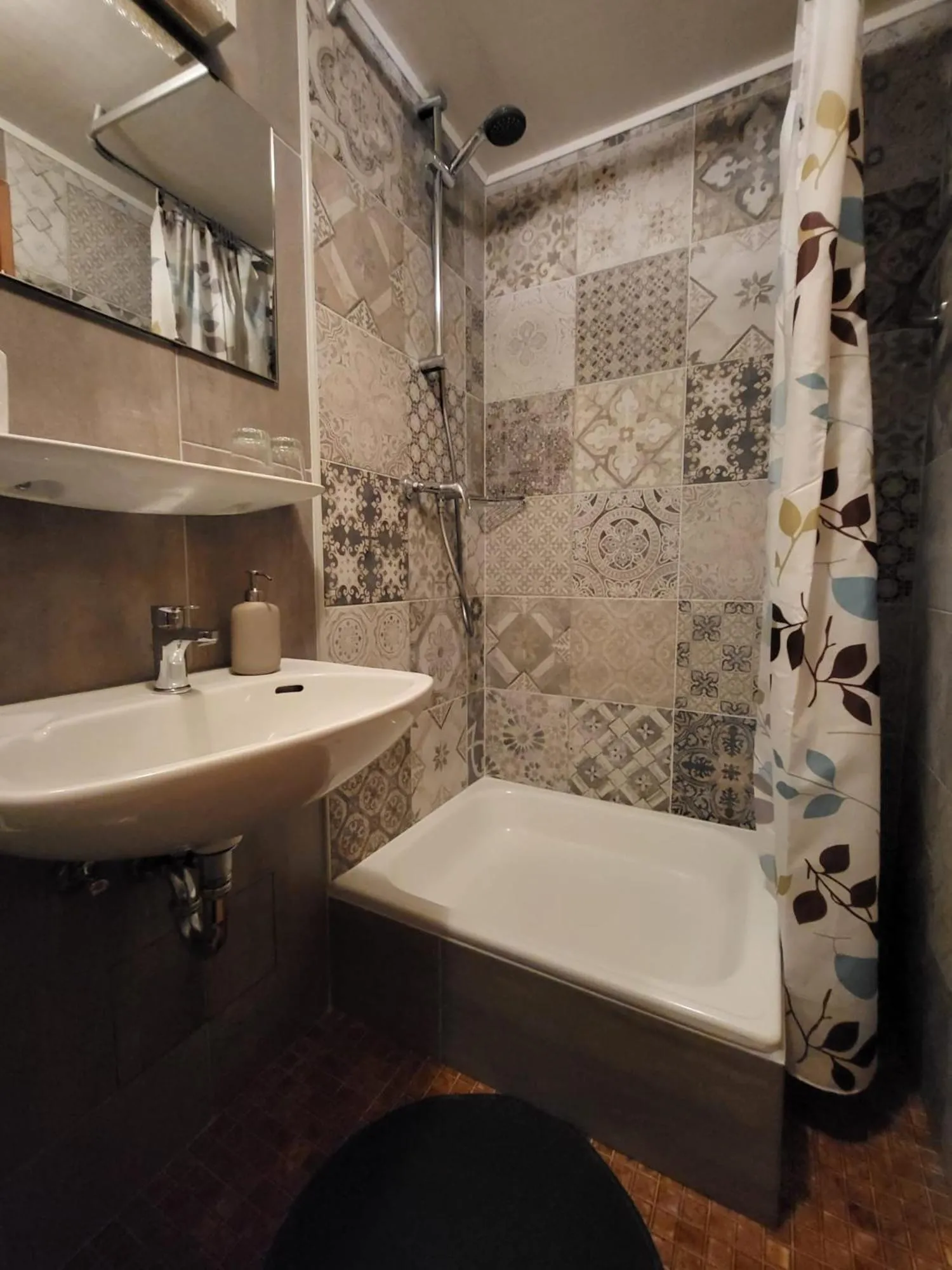 Bathroom in Pension Restaurant Luna