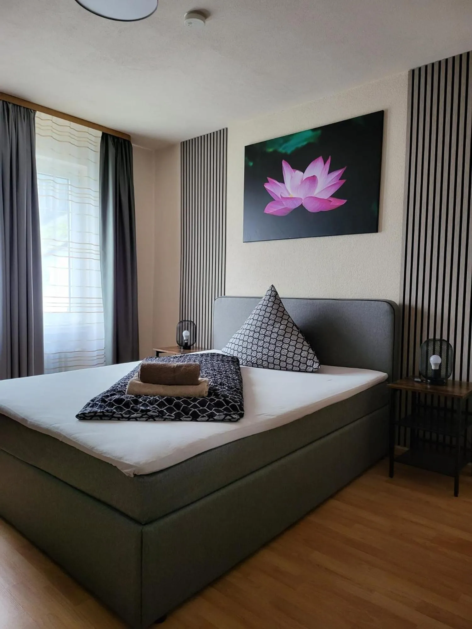Photo of the whole room, Bed in Pension Restaurant Luna