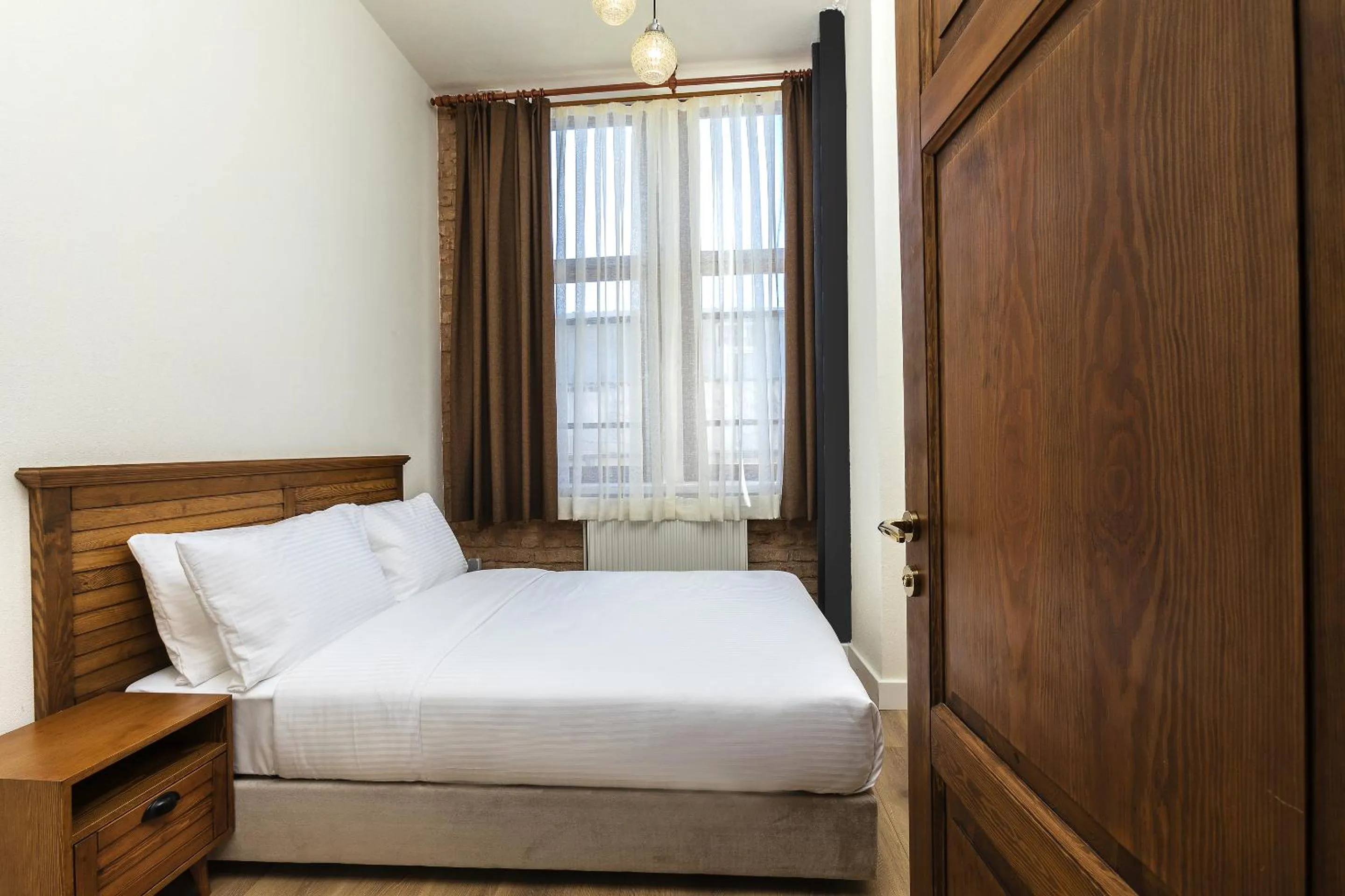 Bed in The Nomad Inn Old City İstanbul