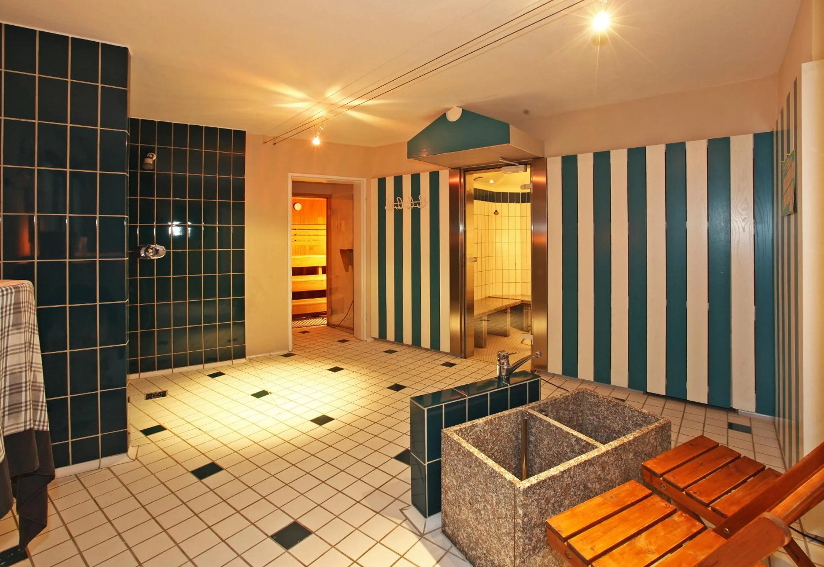 Spa and wellness centre/facilities in Hotel Restaurant Adler