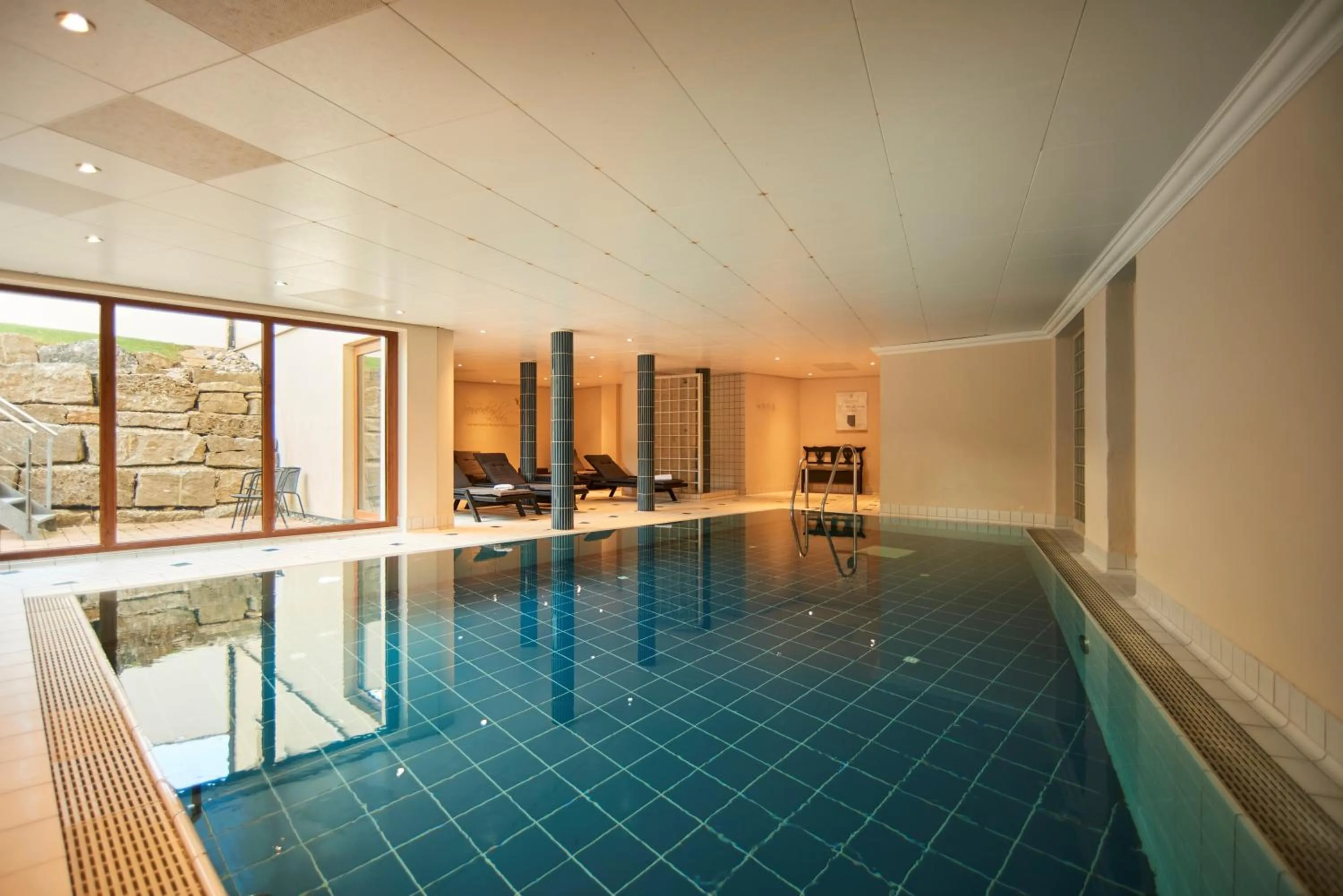 Swimming pool in Hotel Restaurant Adler