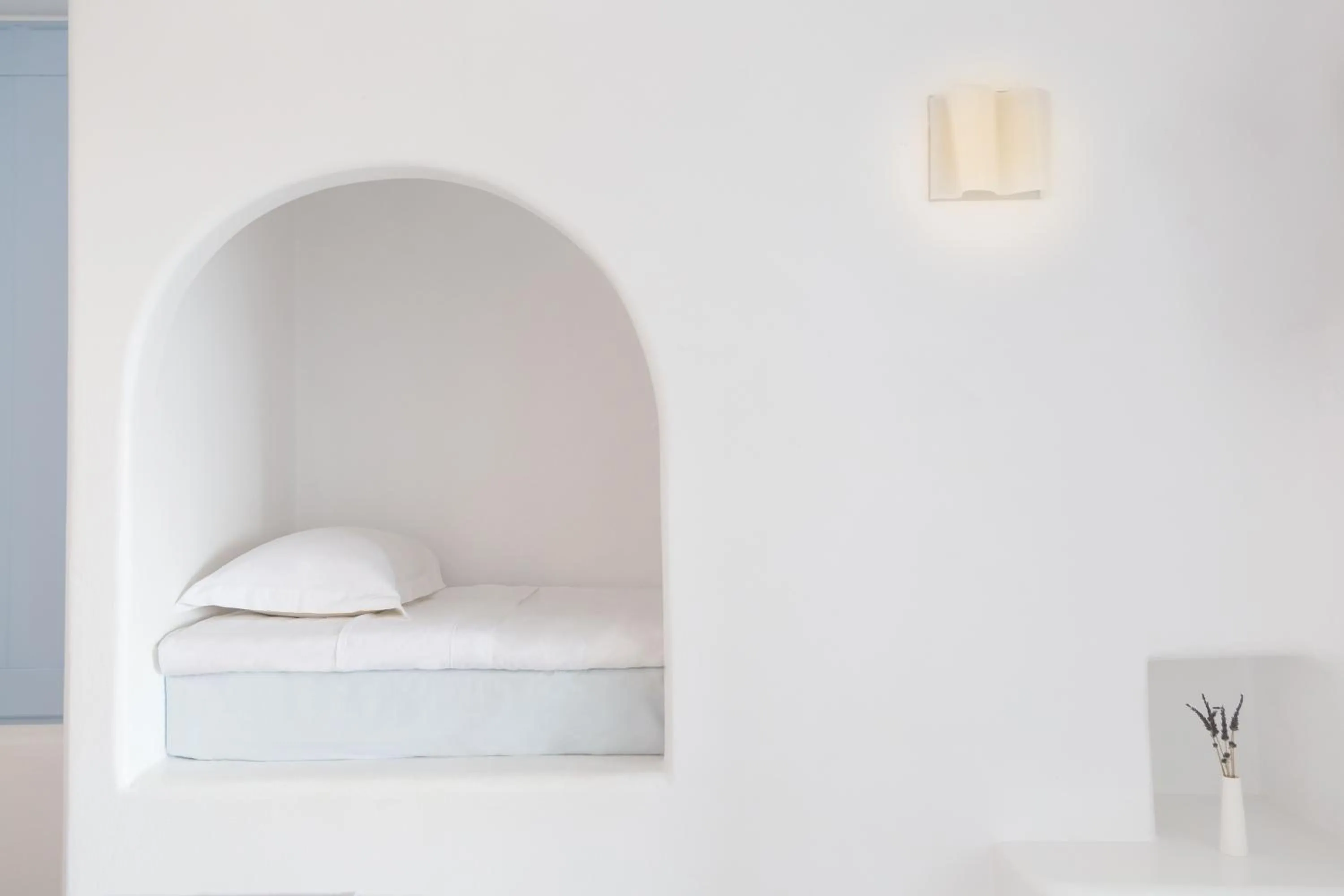 Bed in Calme Boutique Hotel - Adults Only