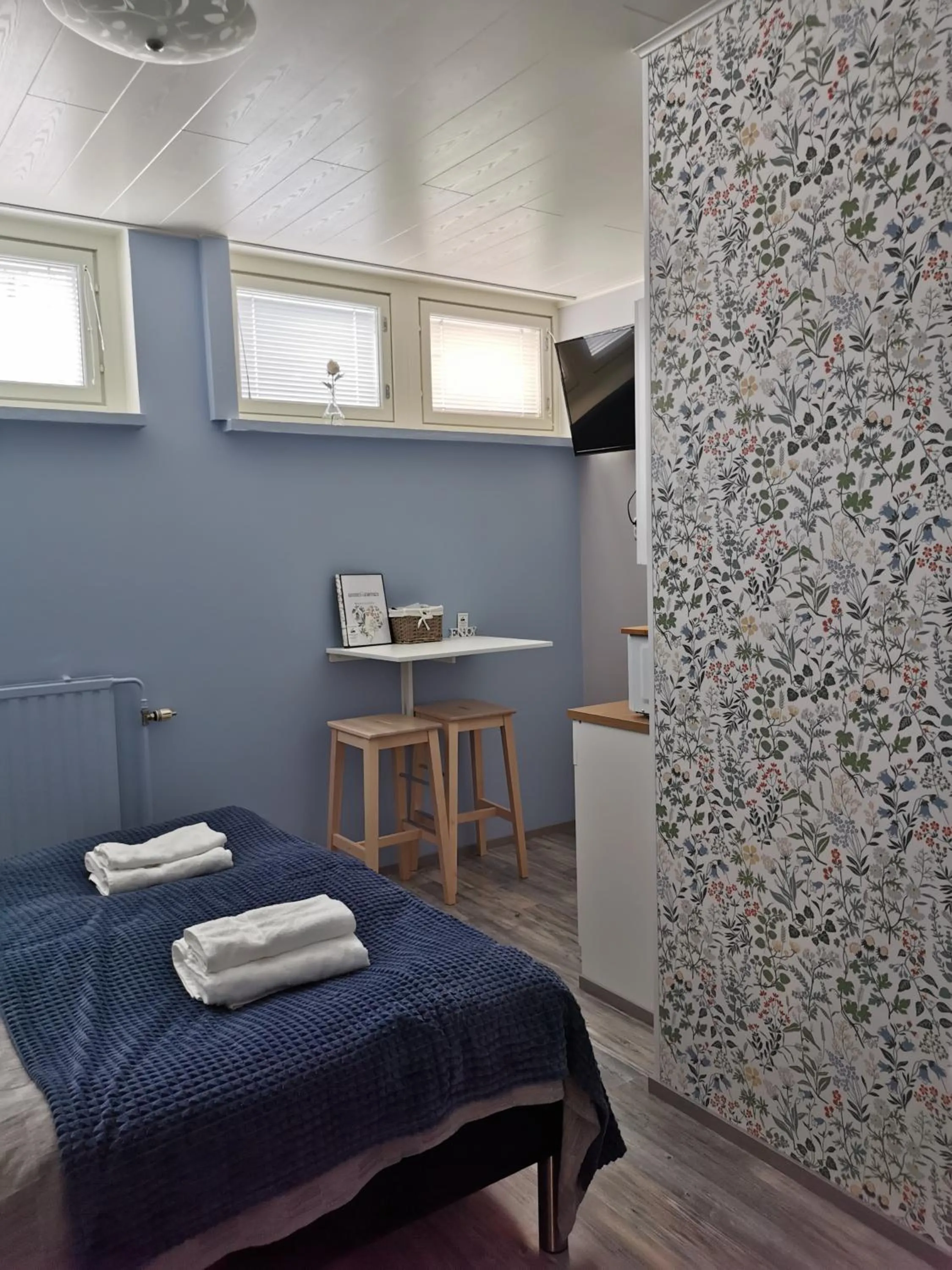 Bedroom, Bed in Savonlinna Rentals