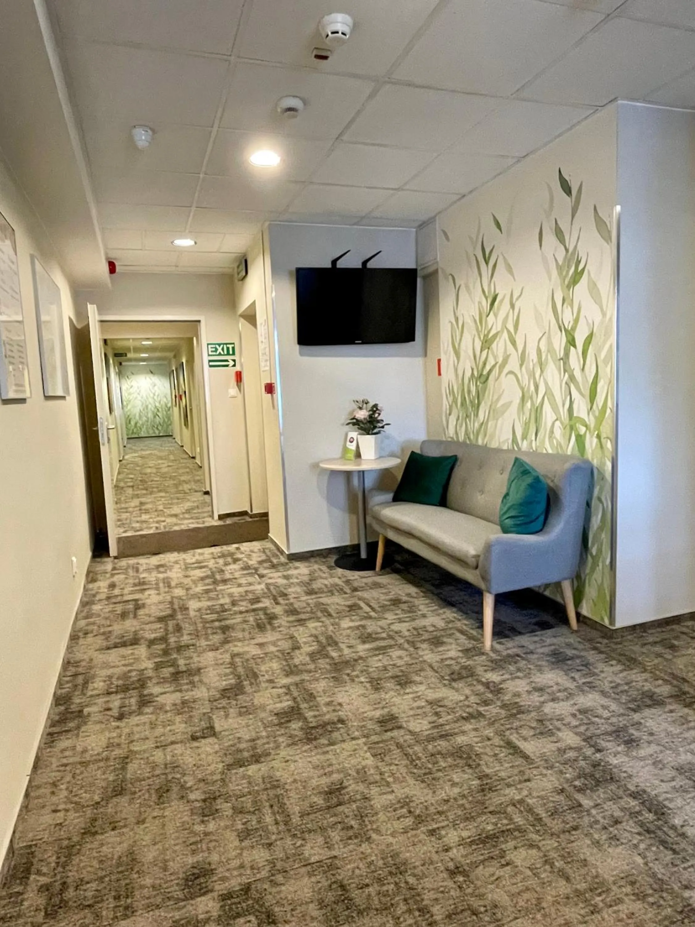 Lobby or reception in eMKa Hostel