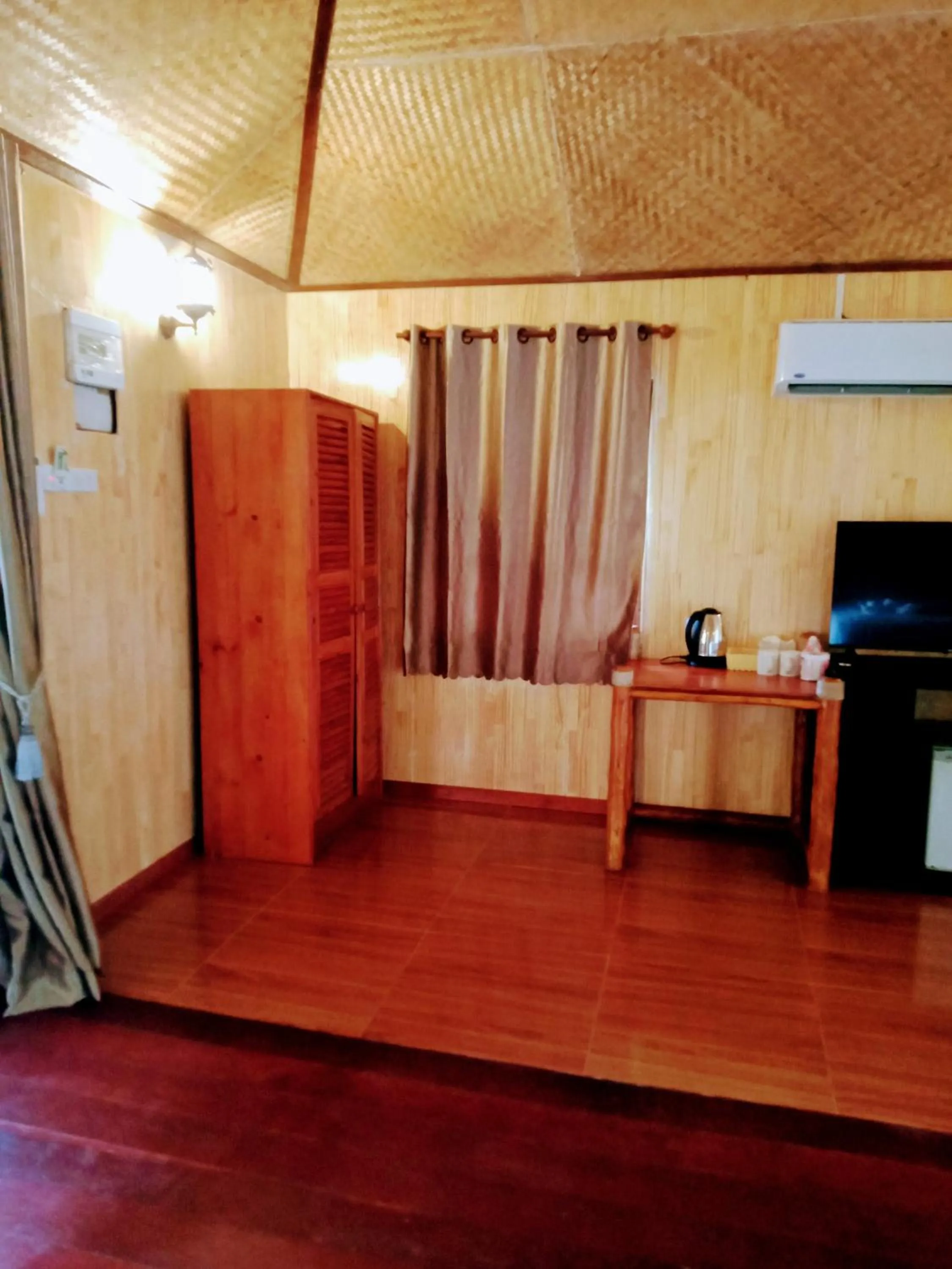 Bow Thong Beach Resort