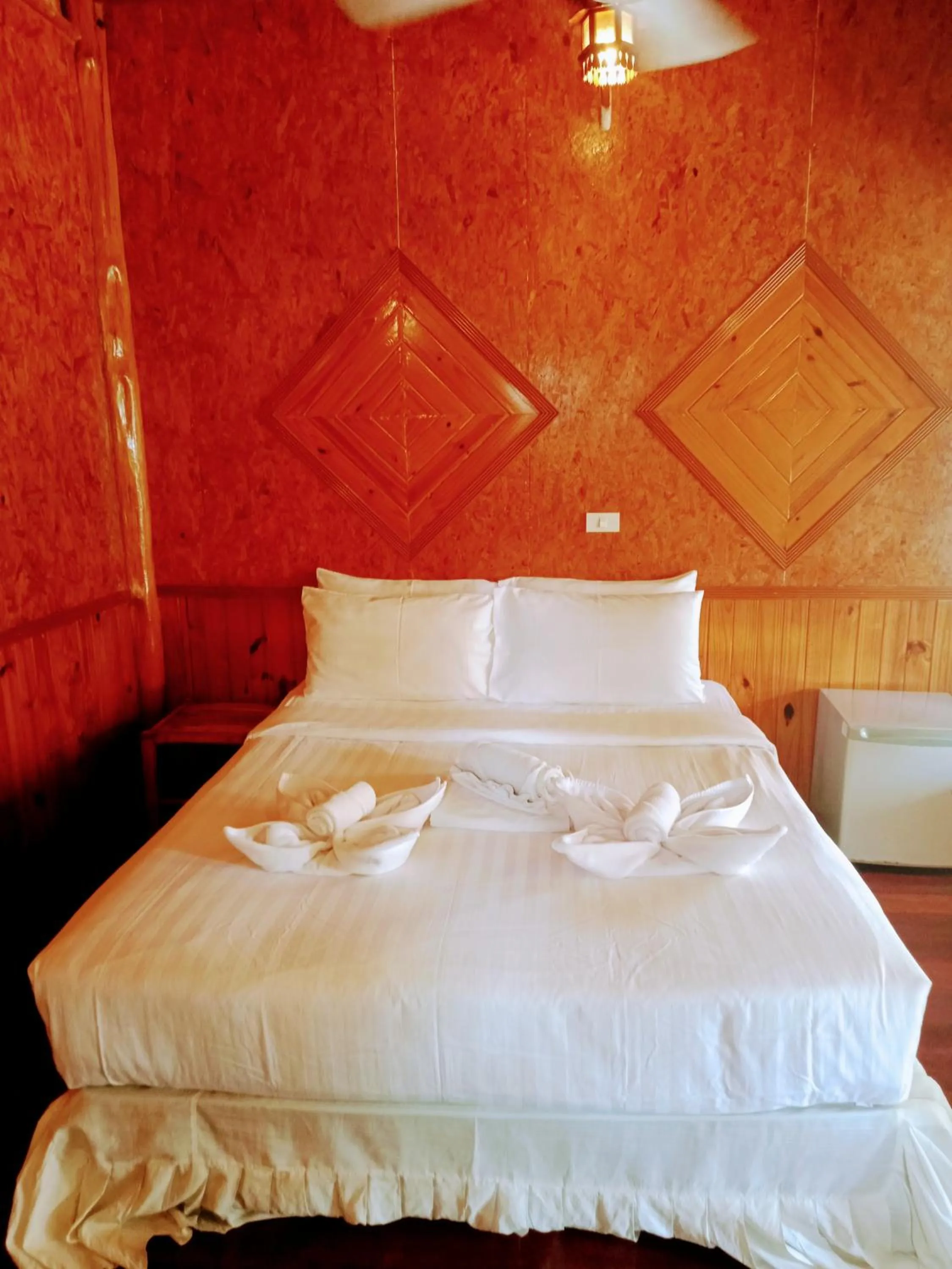 Bed in Bow Thong Beach Resort