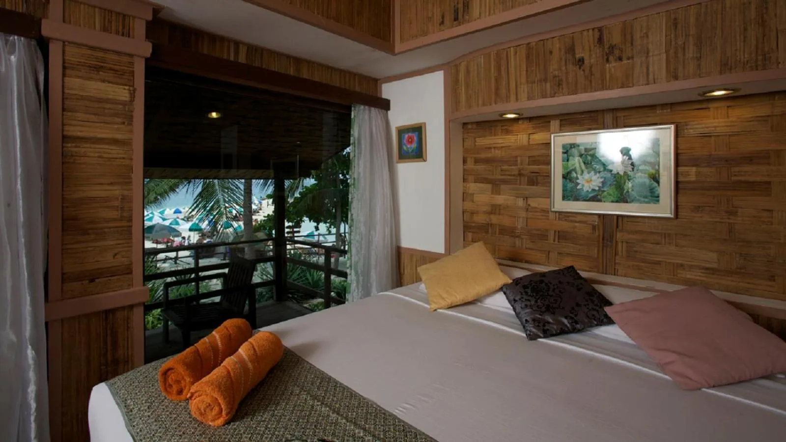 Sea view, Bed in Nangyuan Island Dive Resort