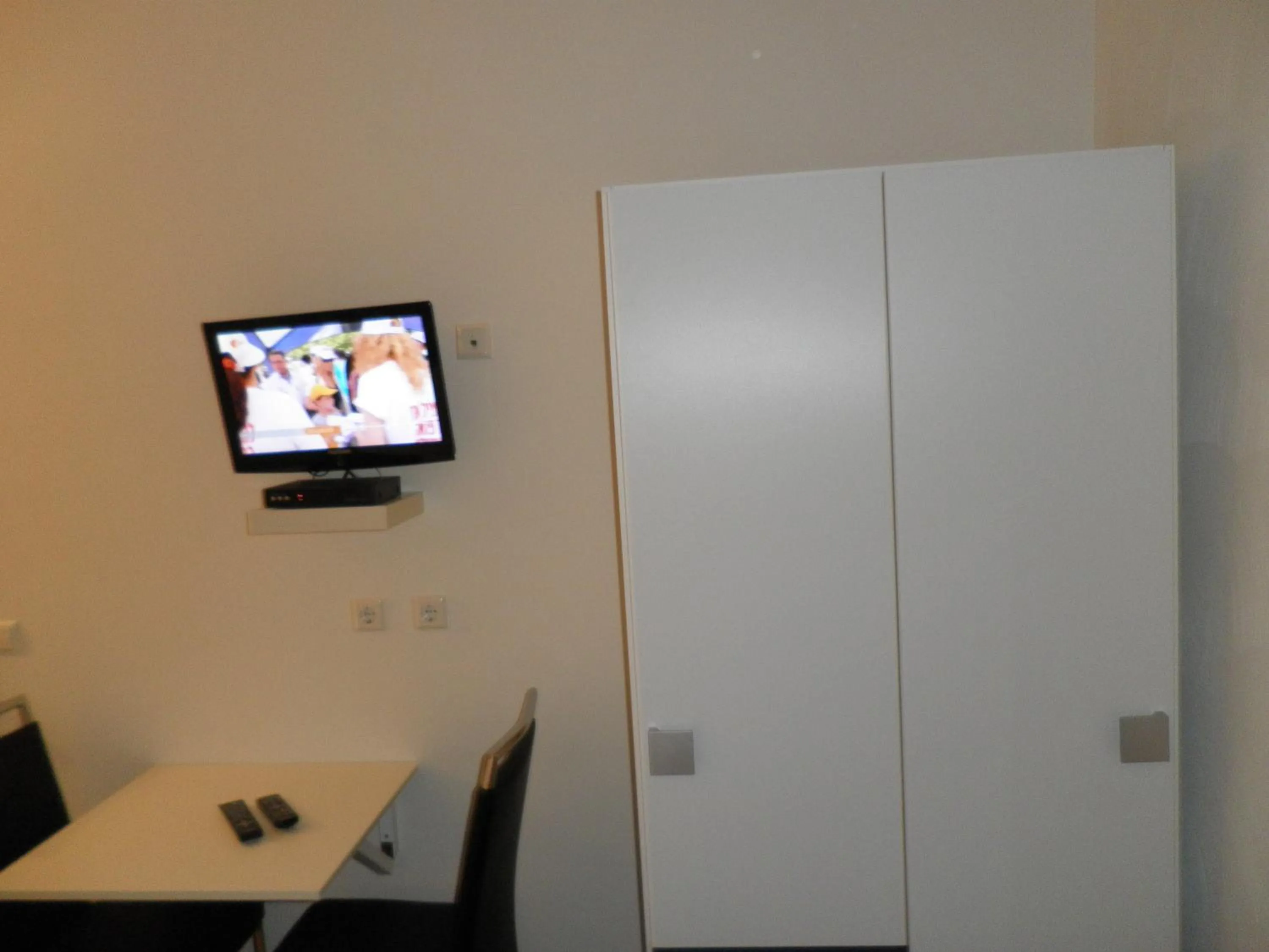 TV and multimedia in Astra Hotel