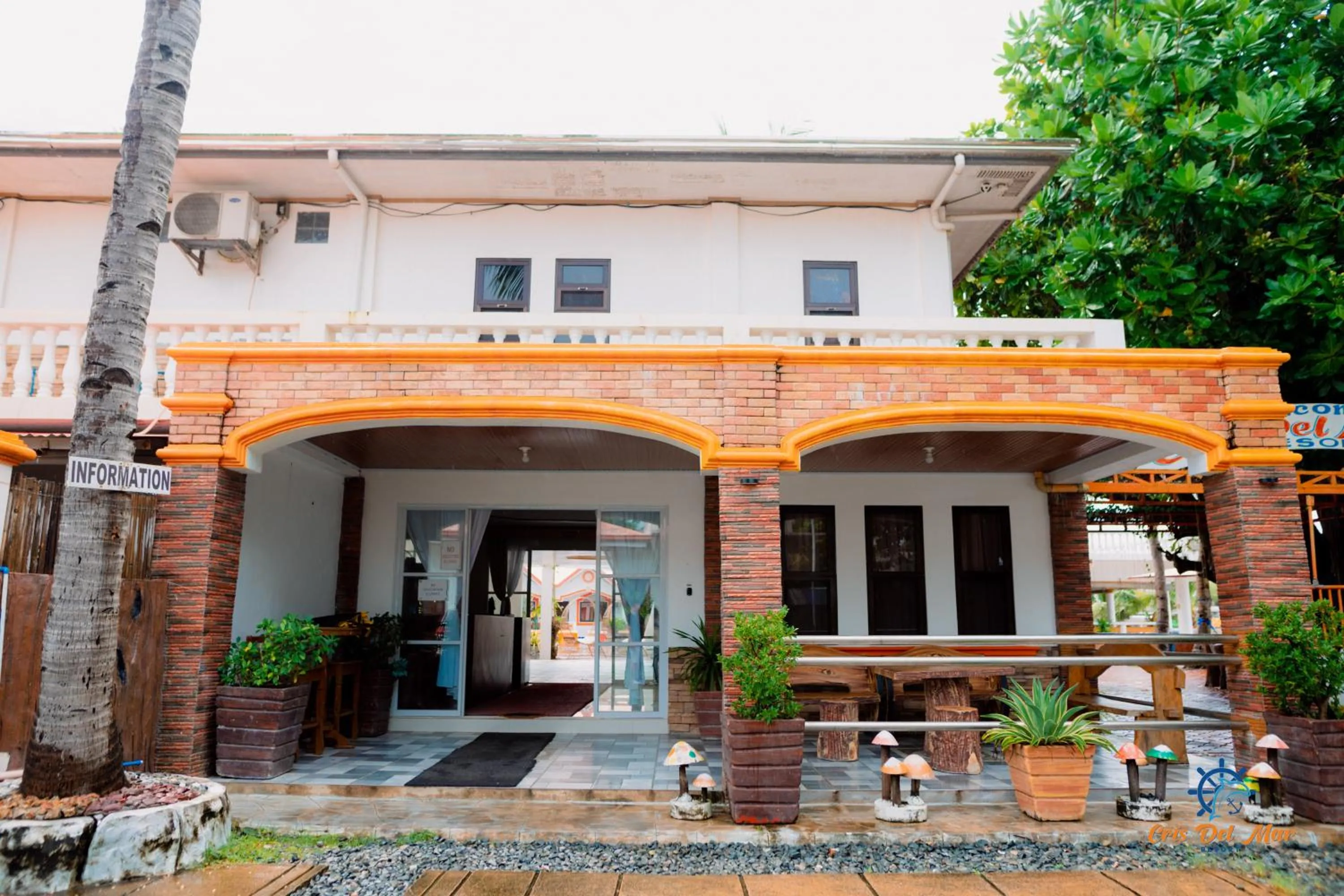 Lobby or reception in Cris Del Mar Resort