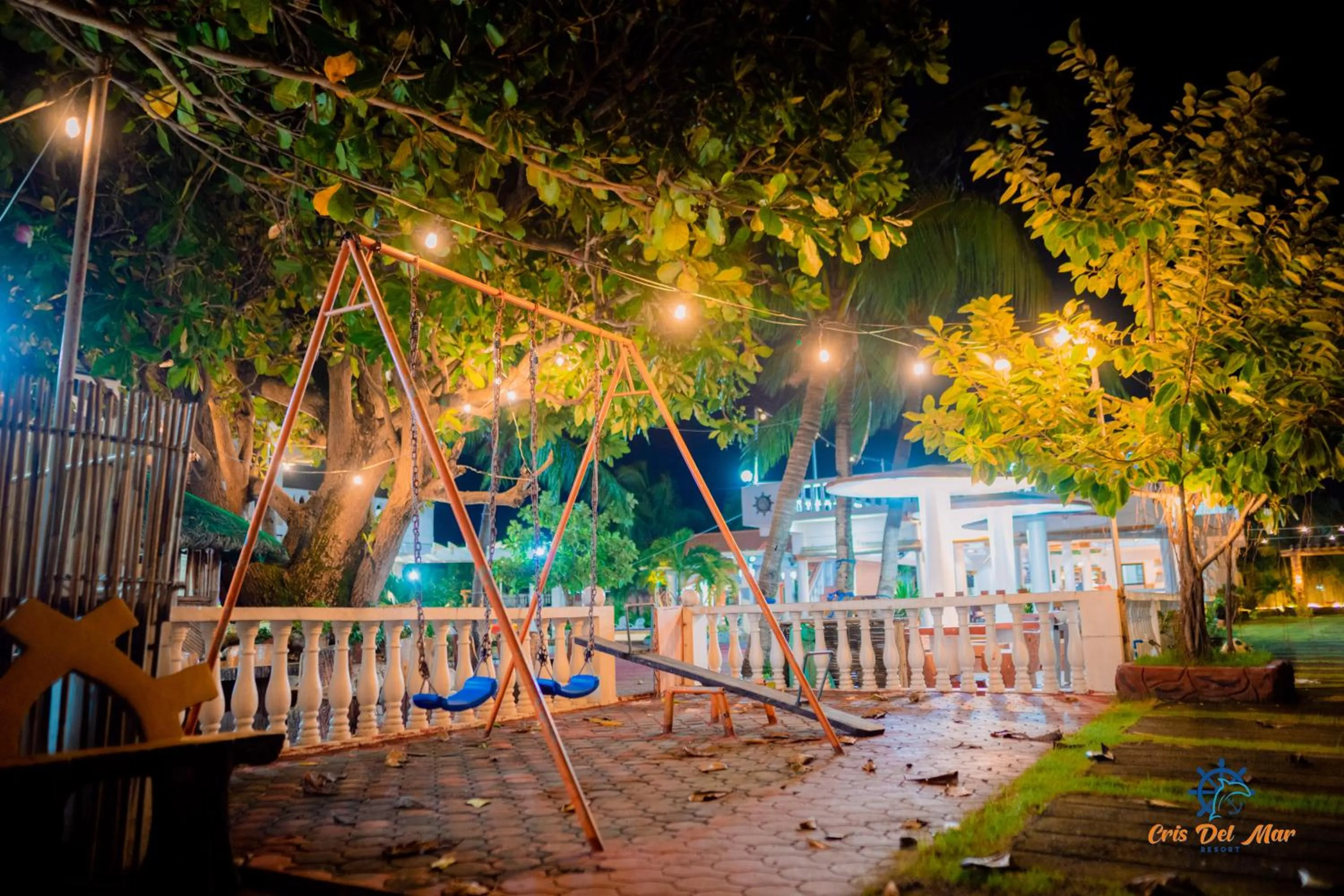 Children play ground in Cris Del Mar Resort