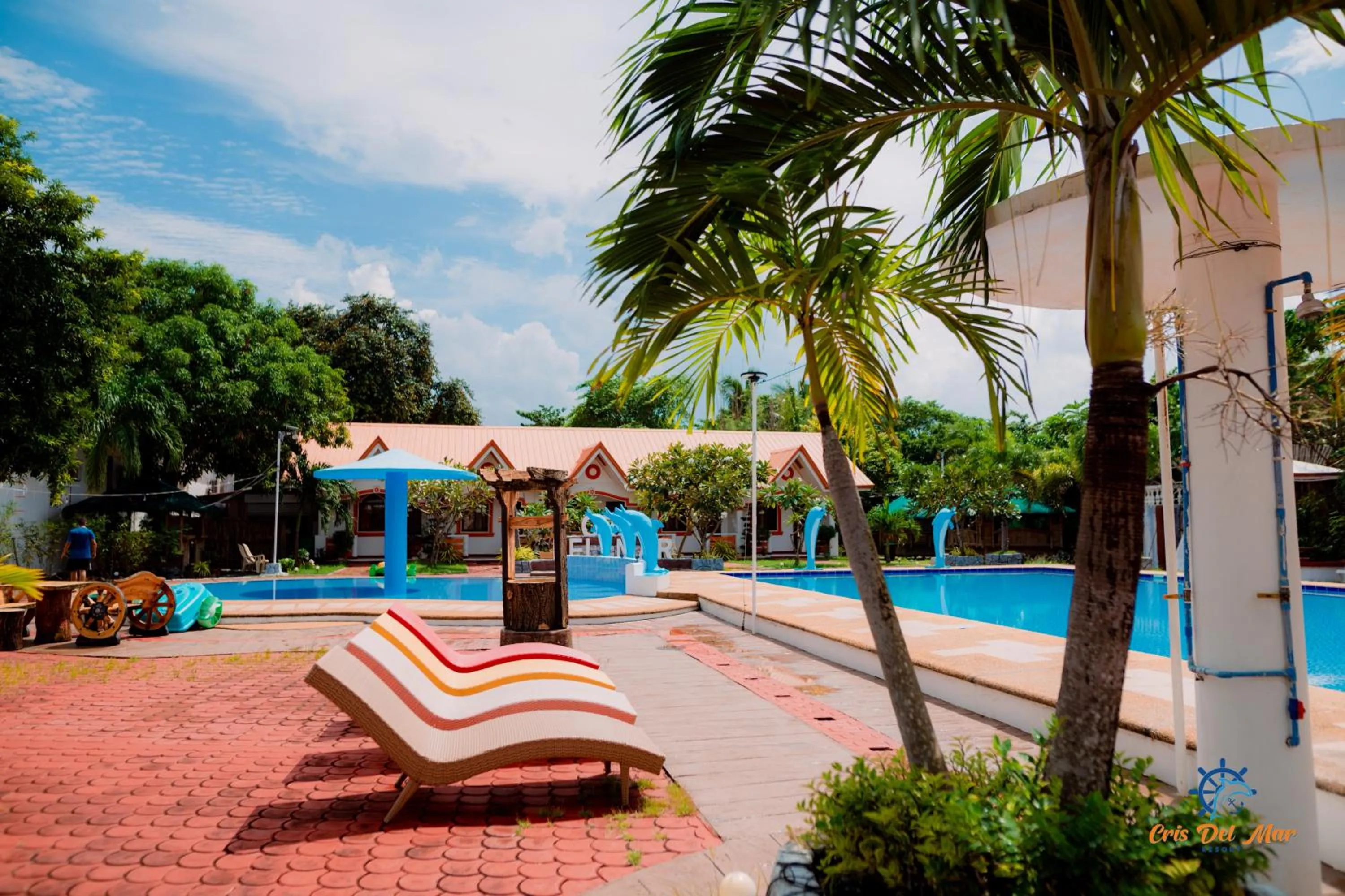 Pool view in Cris Del Mar Resort
