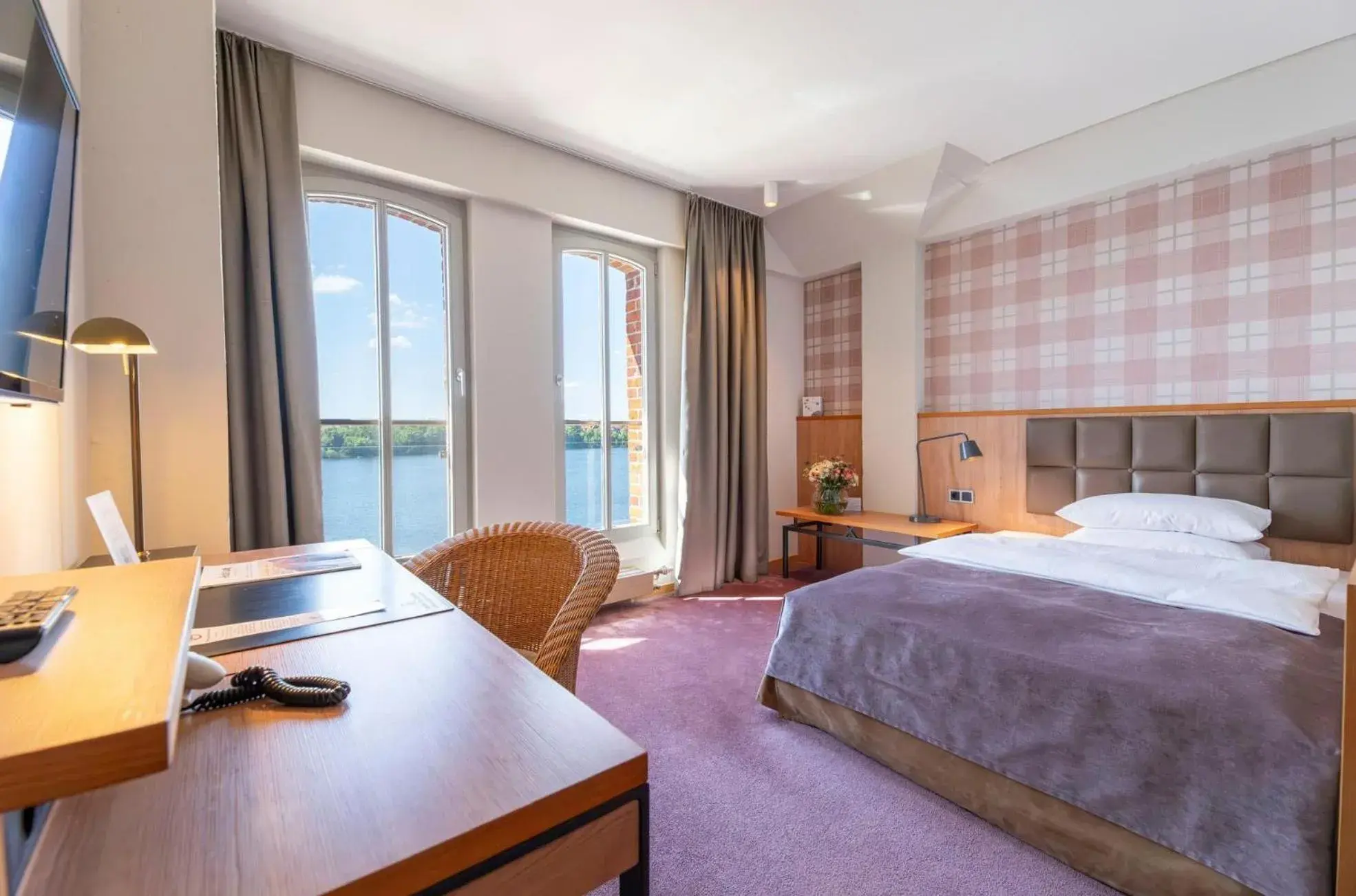 Single Room with Lake View - single occupancy in Hotel Speicher am Ziegelsee Single Room with Lake View - single occupancy in Hotel Speicher am Ziegelsee