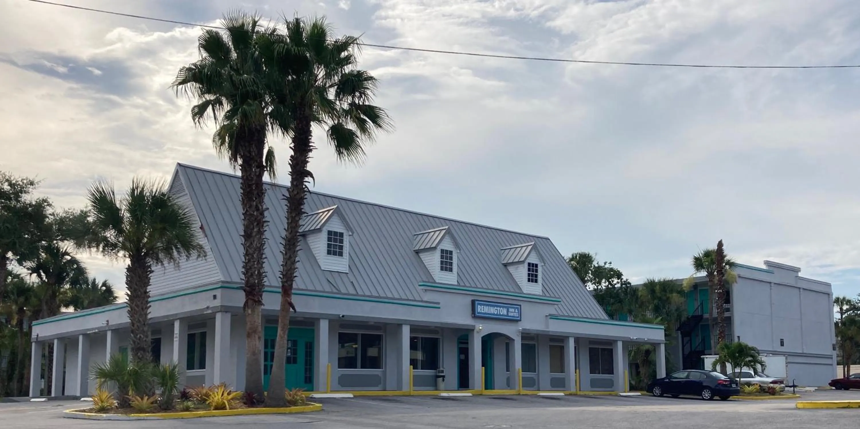 Property building in Altamonte Springs Hotel and Suites