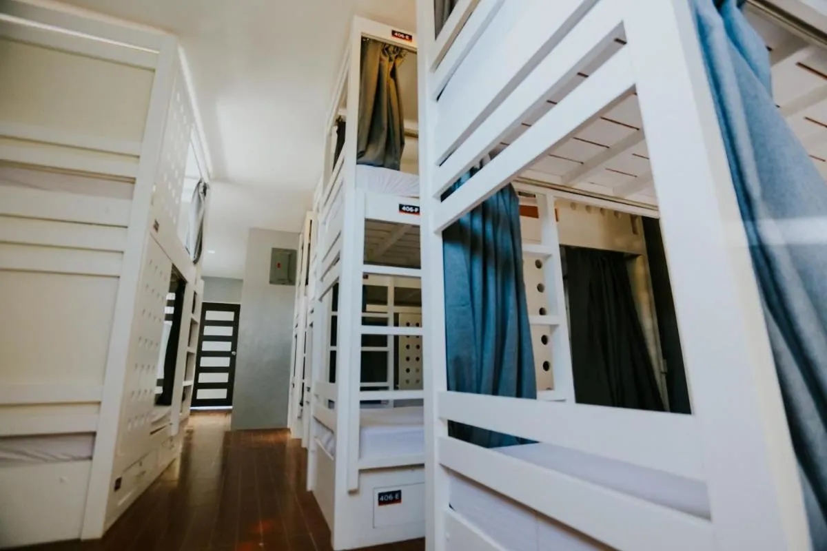 Viajeros Hostel Boracay