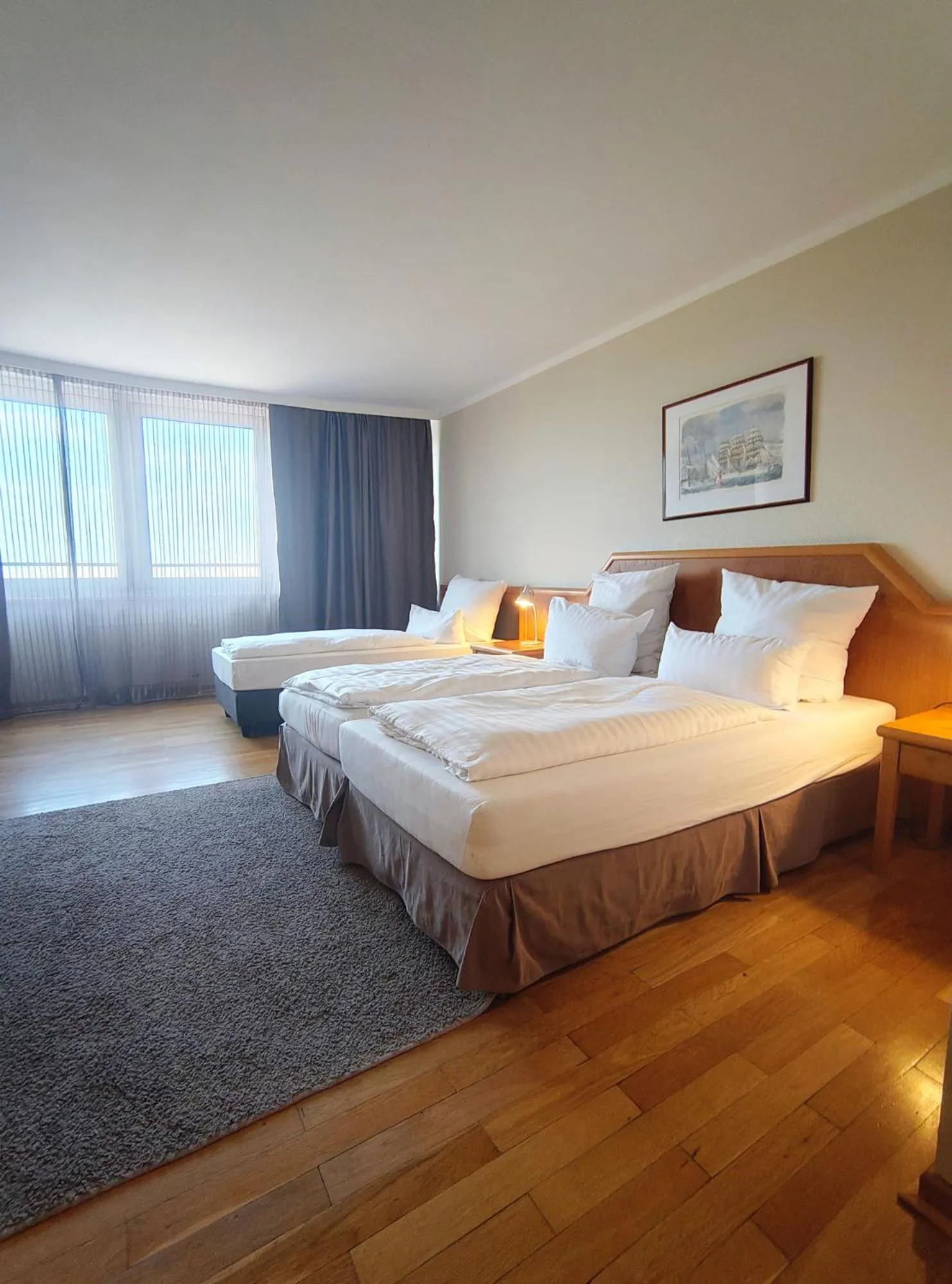 Bed in Hotel Lübecker Hof