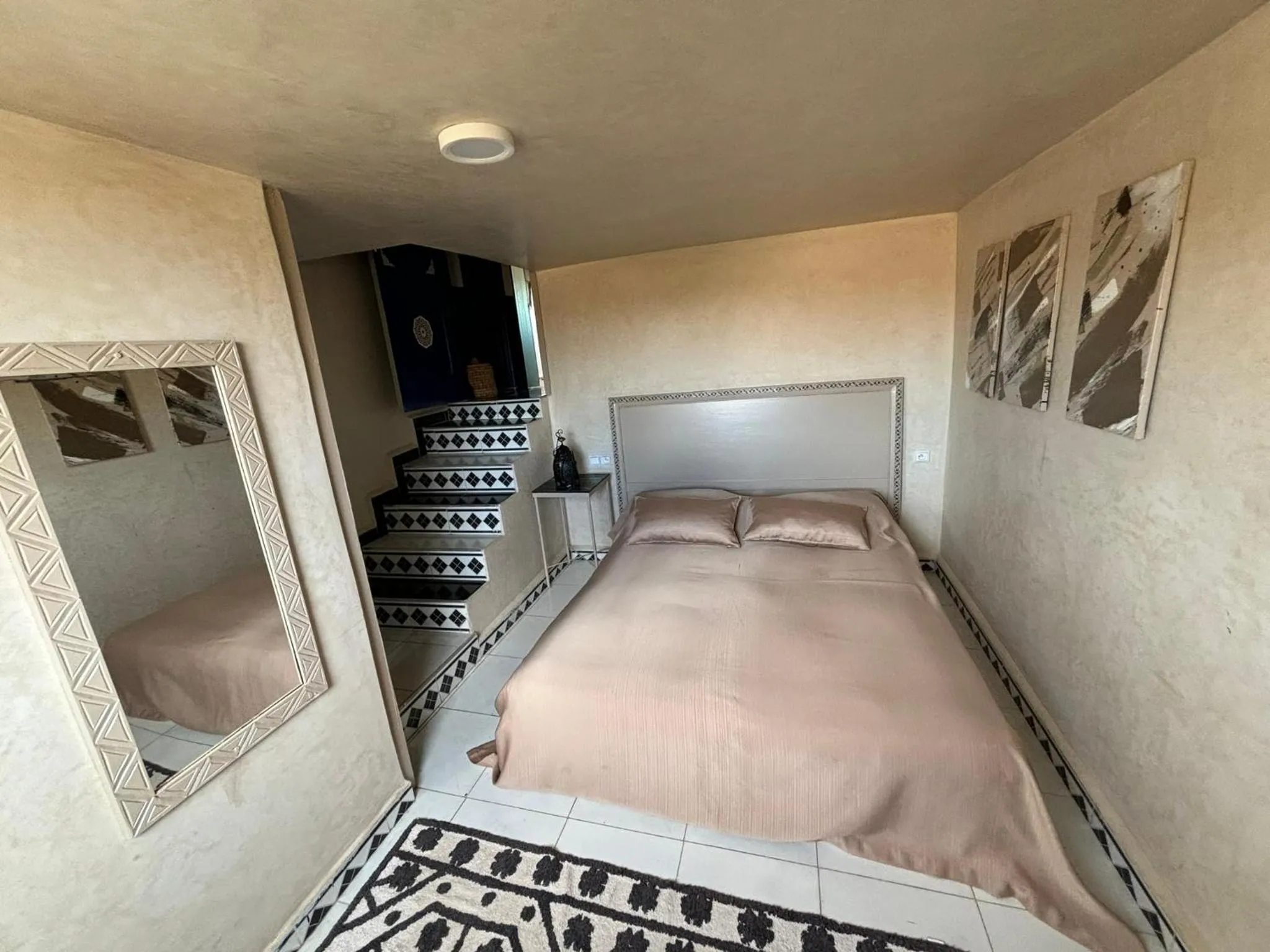 Bed in Riad Dar Naima Imsouane