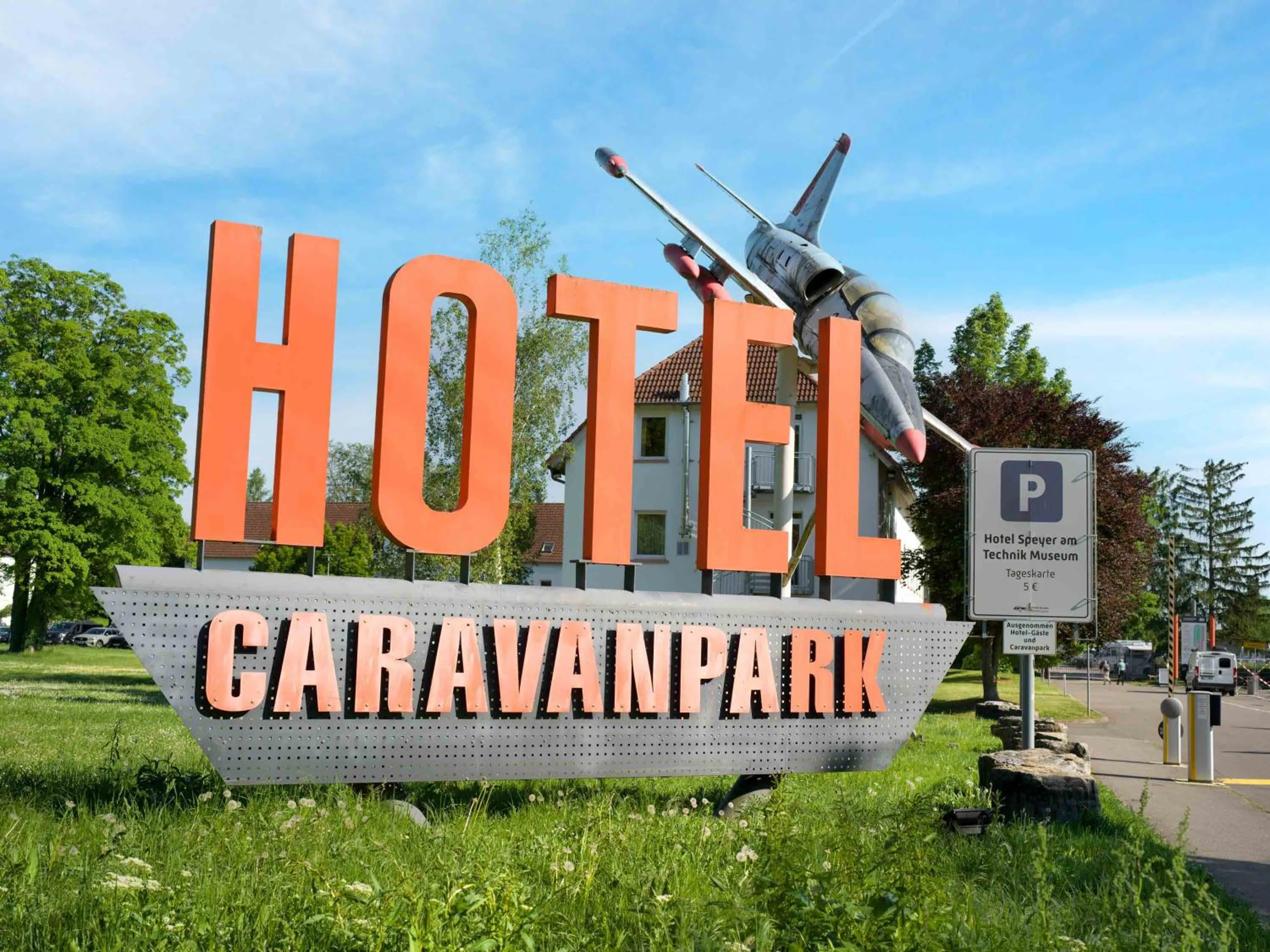 Facade/entrance in Hotel Speyer am Technik Museum