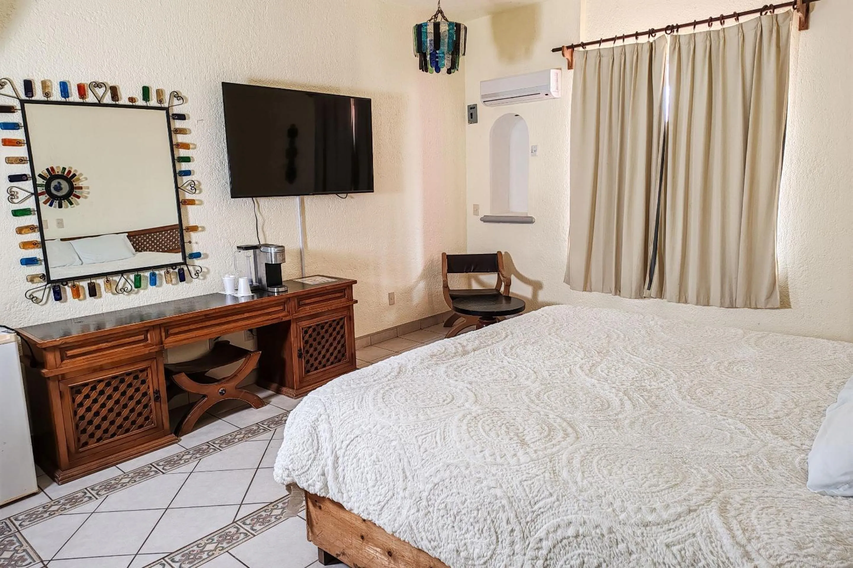 Bed in The Halfway Inn