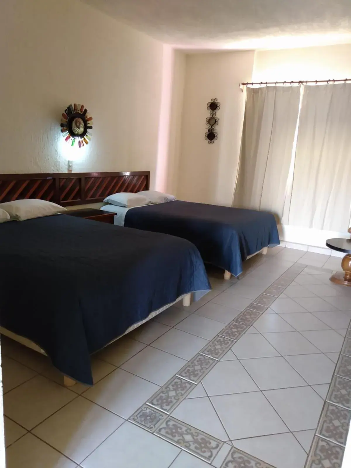 Double Room with Two Double Beds in The Halfway Inn Double Room with Two Double Beds in The Halfway Inn