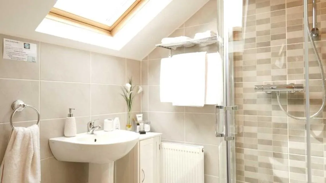 Bathroom in Ocean Heights B&B