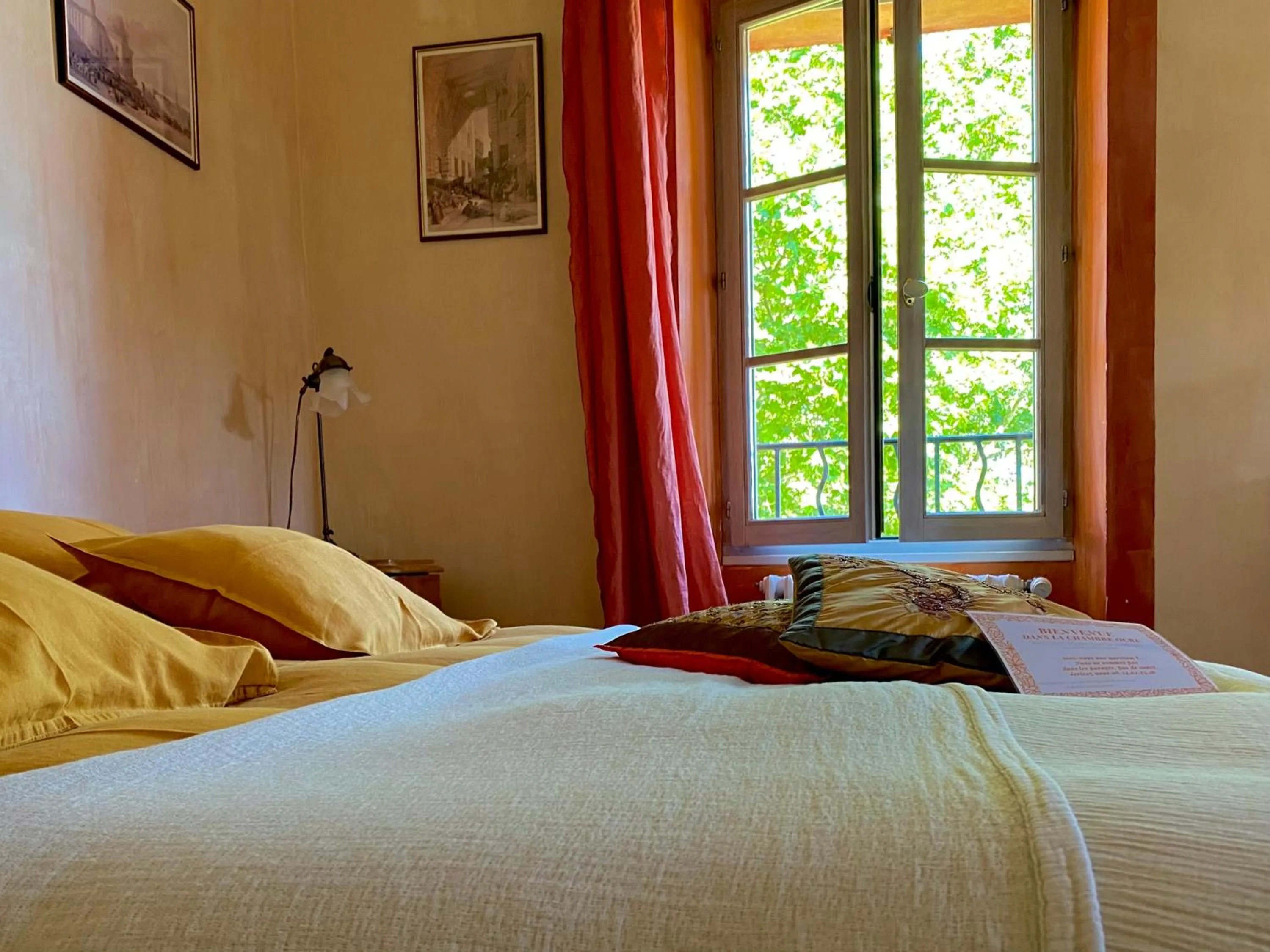 Bed in Domaine De Sainte Annette