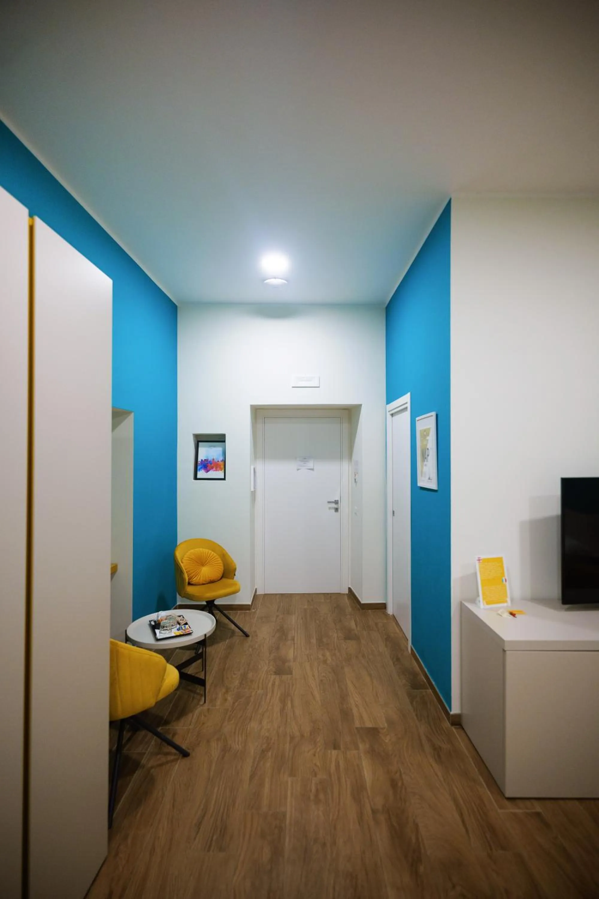 Seating area in Terminal 1 Guest House