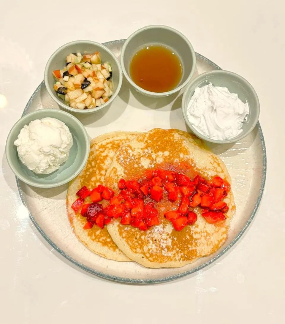 Restaurant/places to eat in New Hotel Suhail