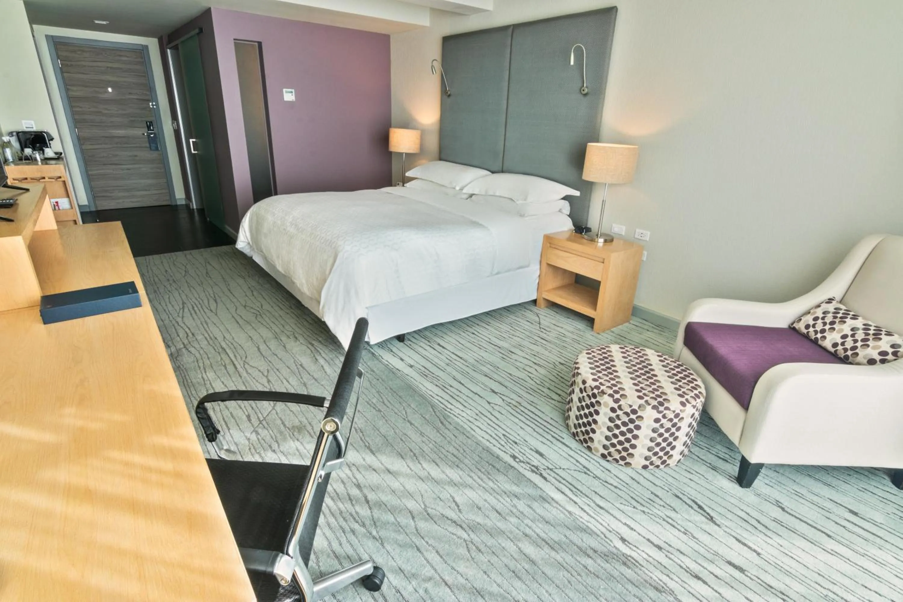 King Room with Mountain View in Sheraton San Jose Hotel, Costa Rica