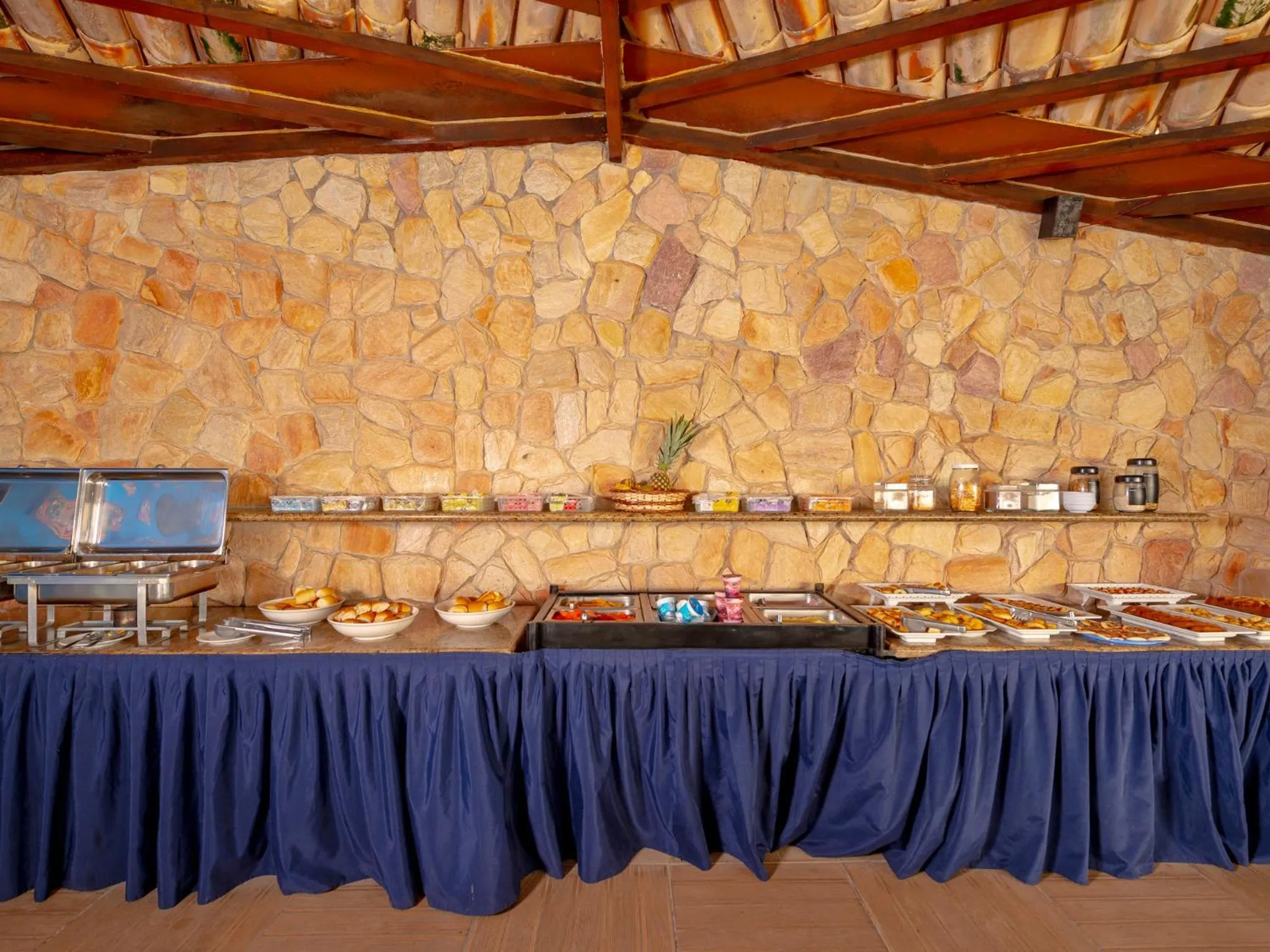 Breakfast in Happy Hotel Praia Azul