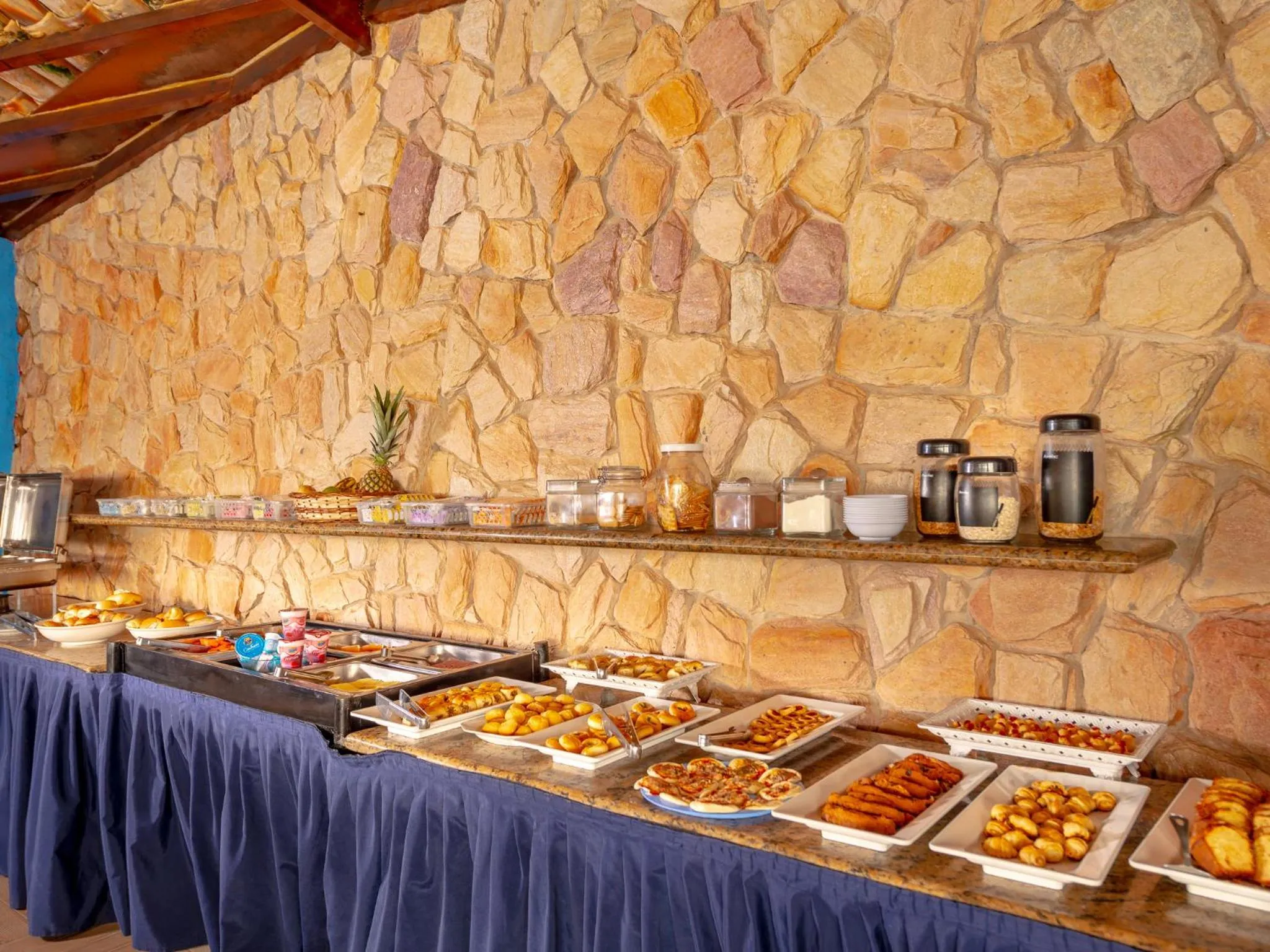 Breakfast in Happy Hotel Praia Azul