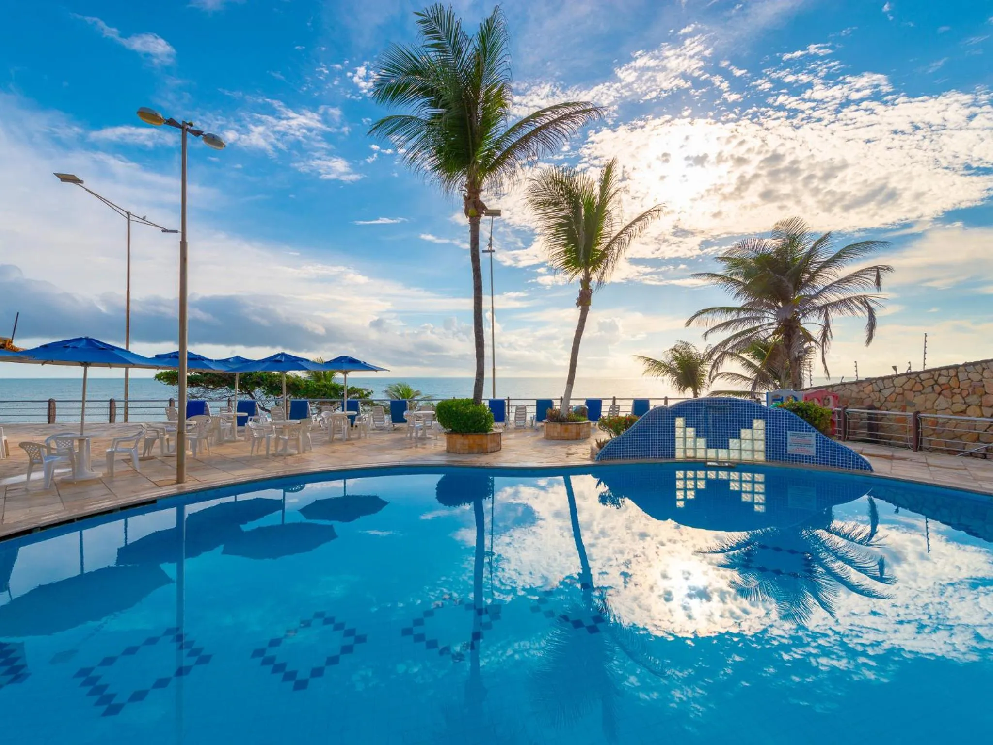 Swimming pool in Happy Hotel Praia Azul