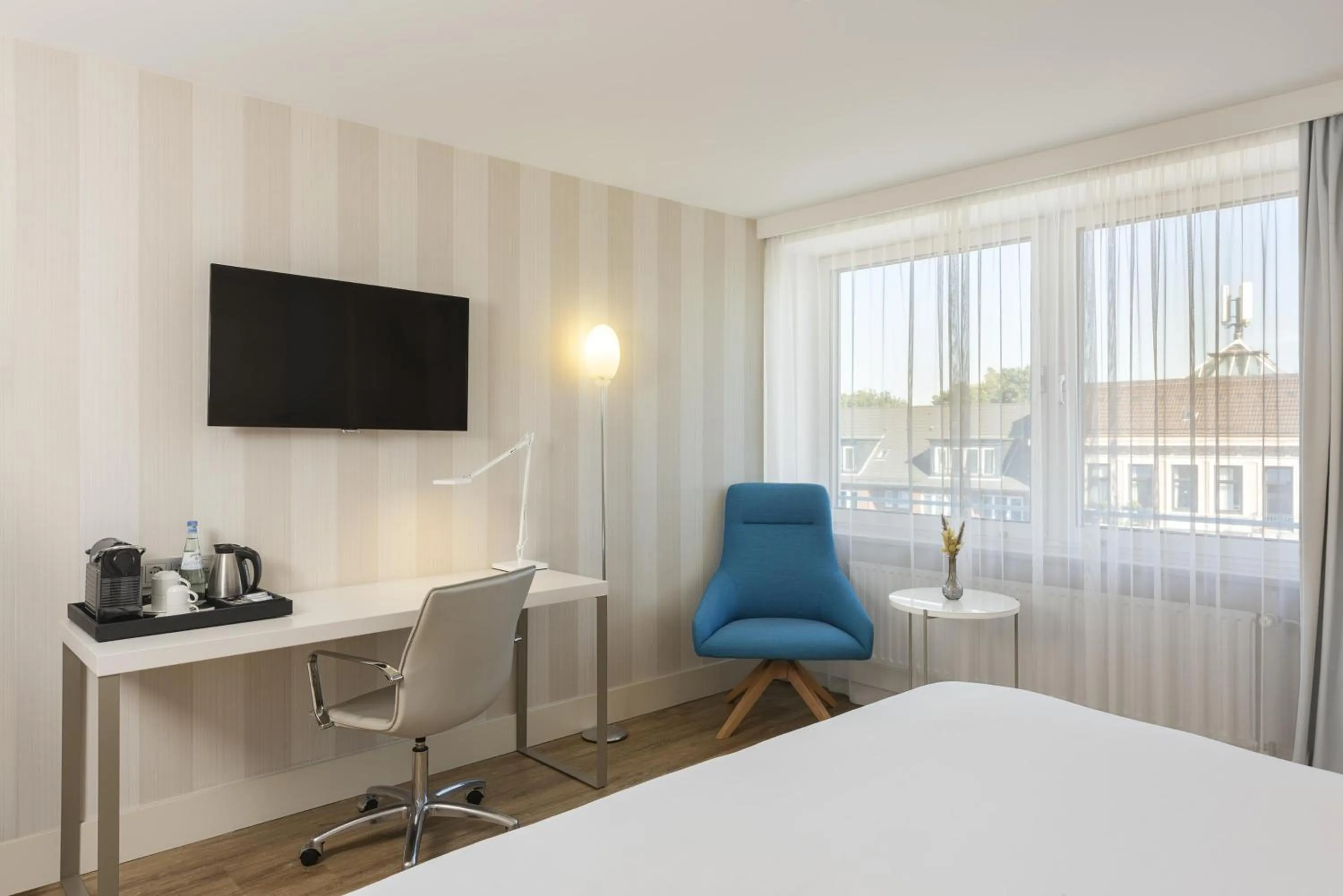 Bedroom, Bed in NH Hamburg Mitte