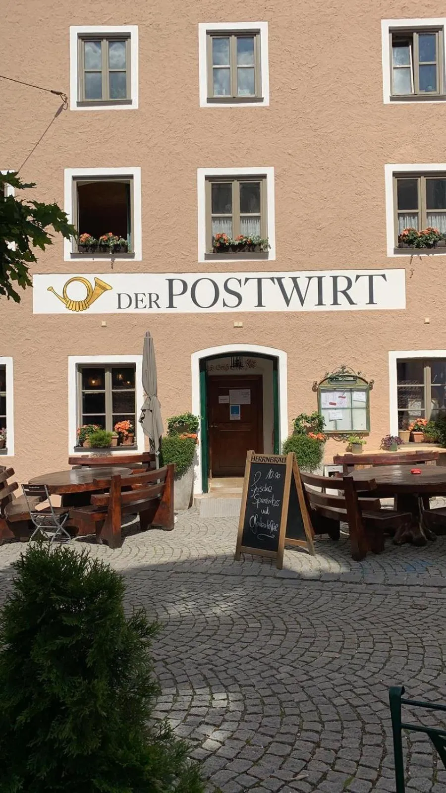 Property building in Der Postwirt