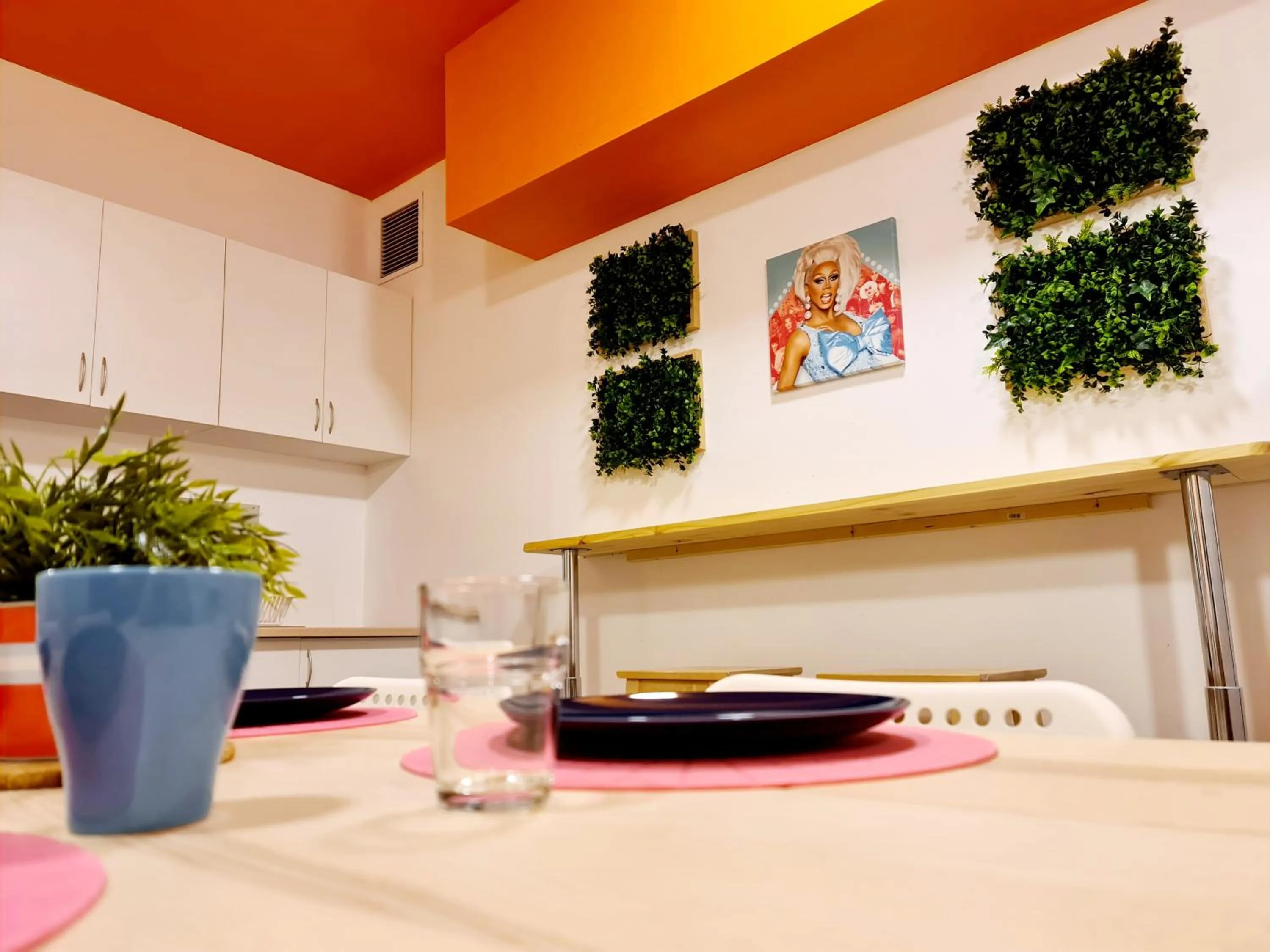 Communal lounge/ TV room in Arc House Gracia