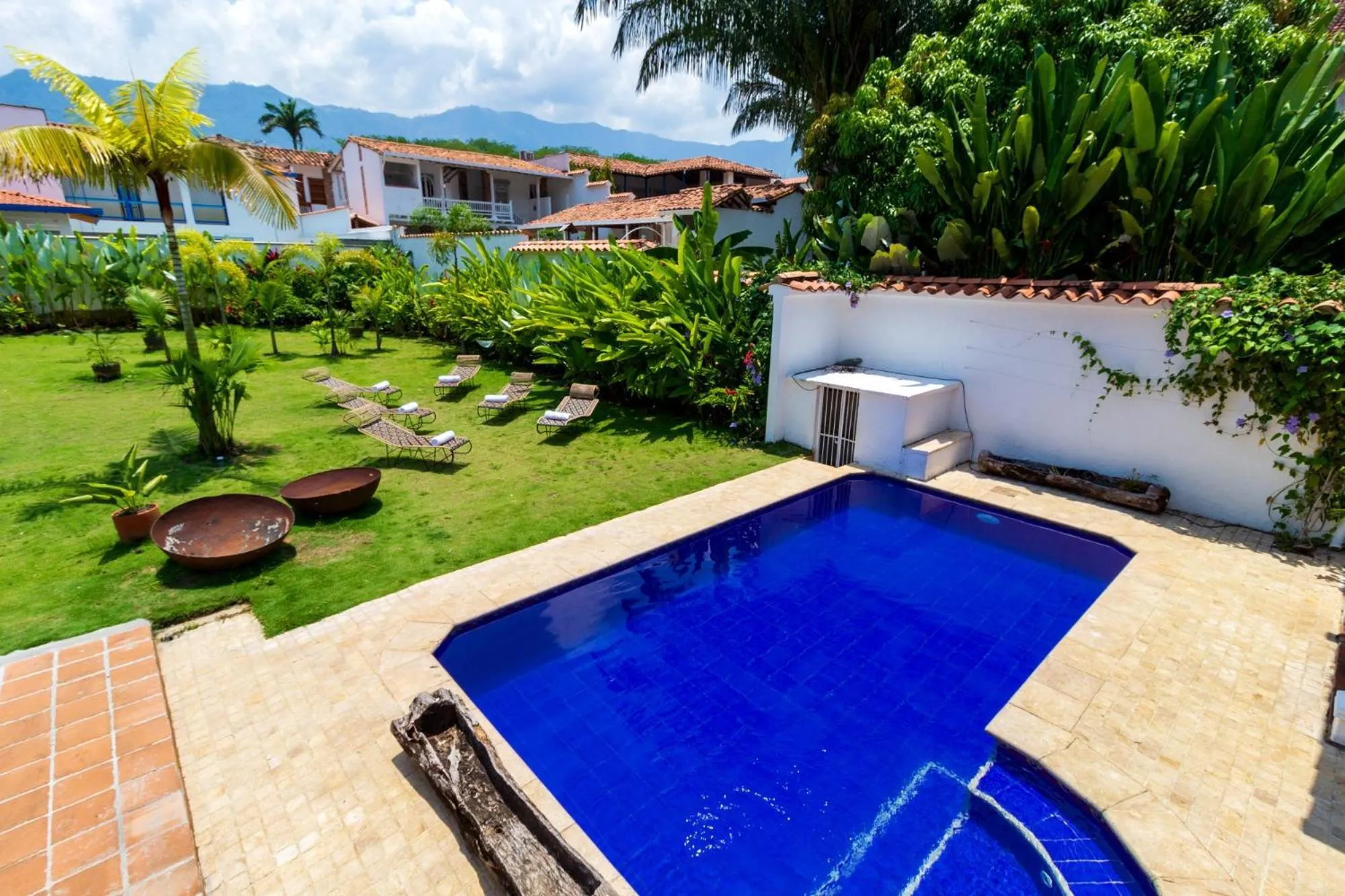 Swimming pool in Hotel Boutique Fundadores en Cauca Viejo