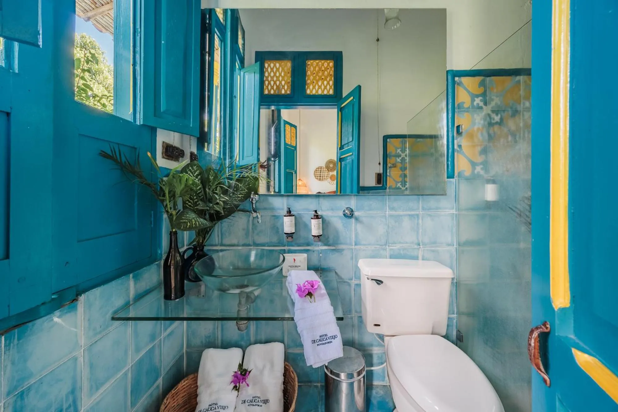 Shower in Hotel Boutique Fundadores en Cauca Viejo